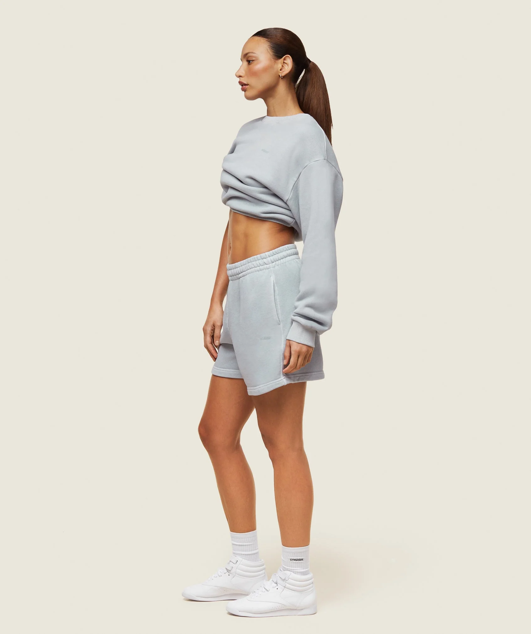 Gymshark everywear Relaxed Sweatshirt - Ice Grey - Image 2