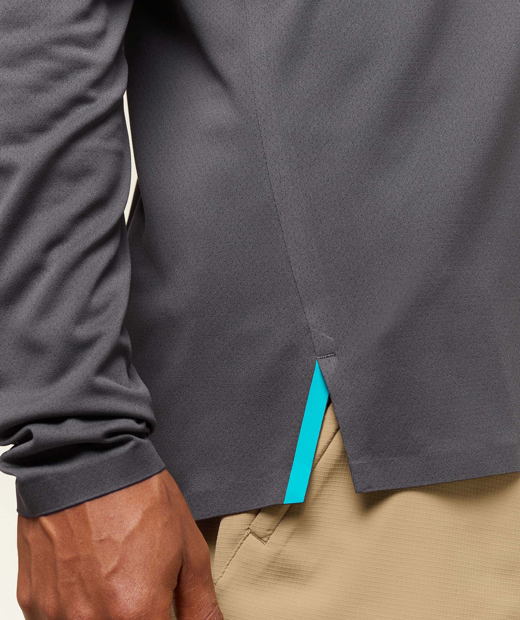 Gymshark everywear Tech Long Sleeve Tee - Onyx Grey - Image 7