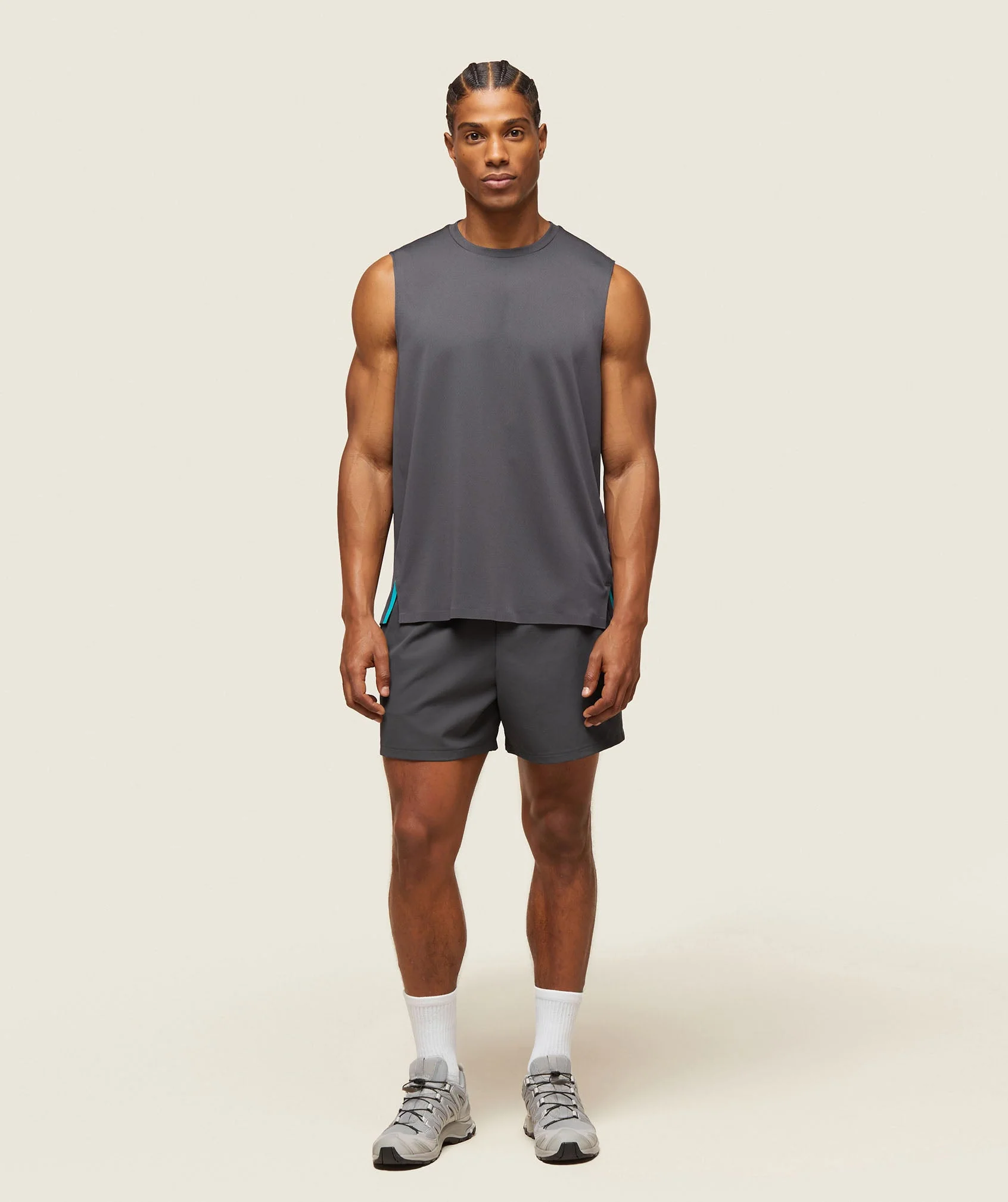 Gymshark everywear Tech Sleeveless Tee - Onyx Grey - Image 2