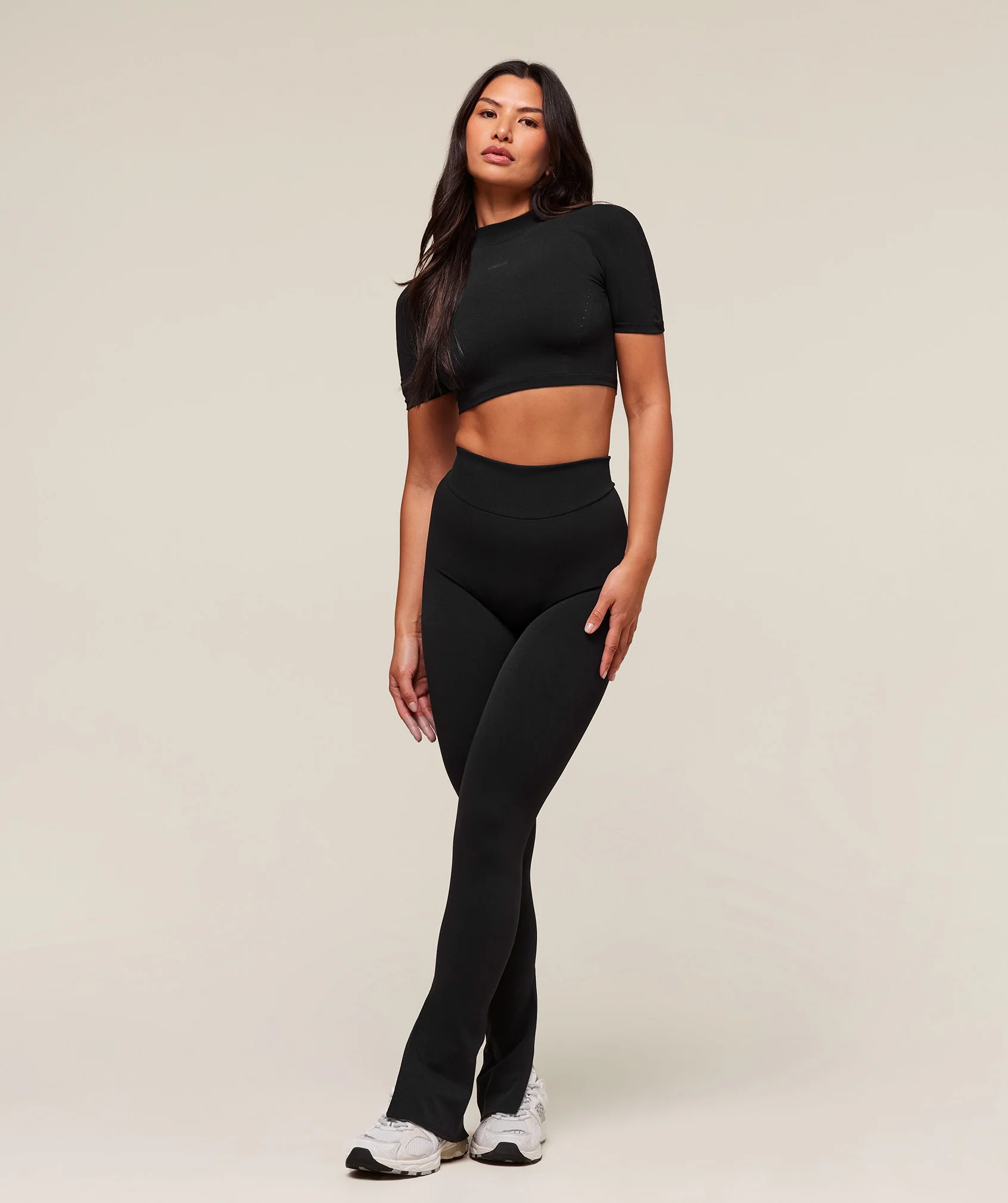 Gymshark everywear Warp Knit Flare Leggings - Black - Image 3