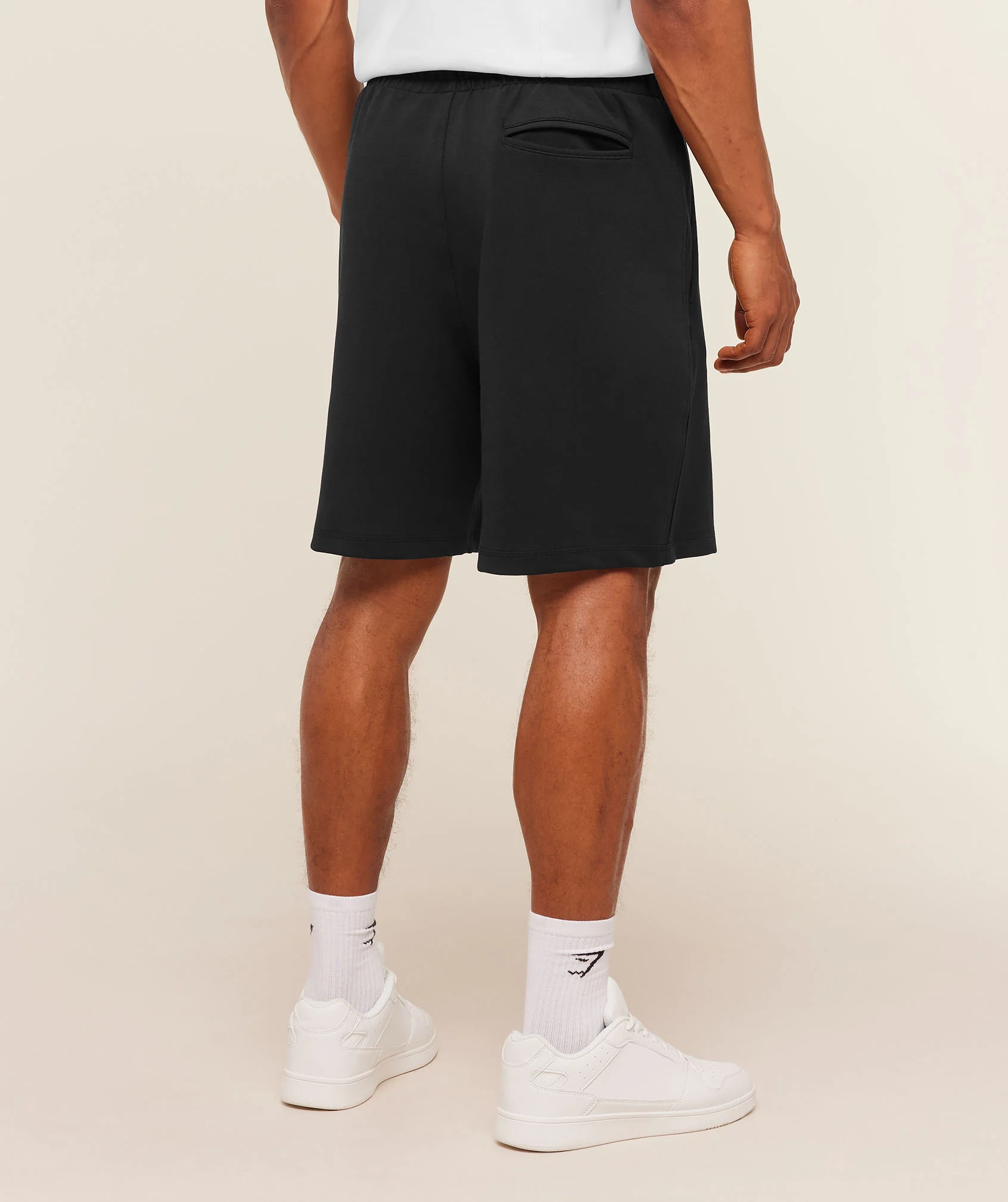 Gymshark Evolve Lightweight Shorts - Black - Image 2