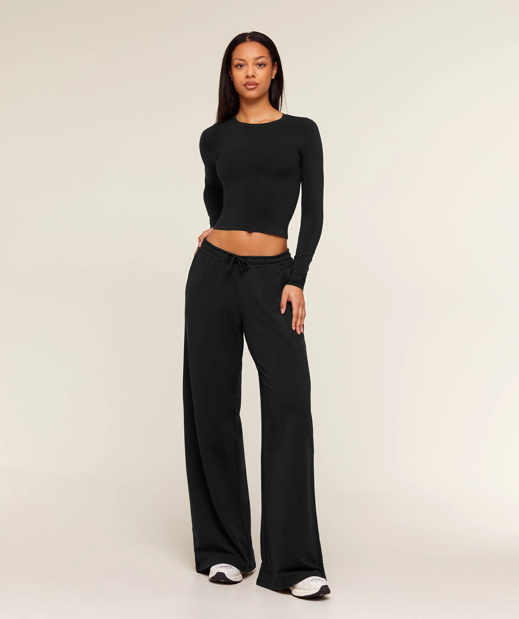 Gymshark Lightweight Wide Leg Pant Tall - Black - Image 5