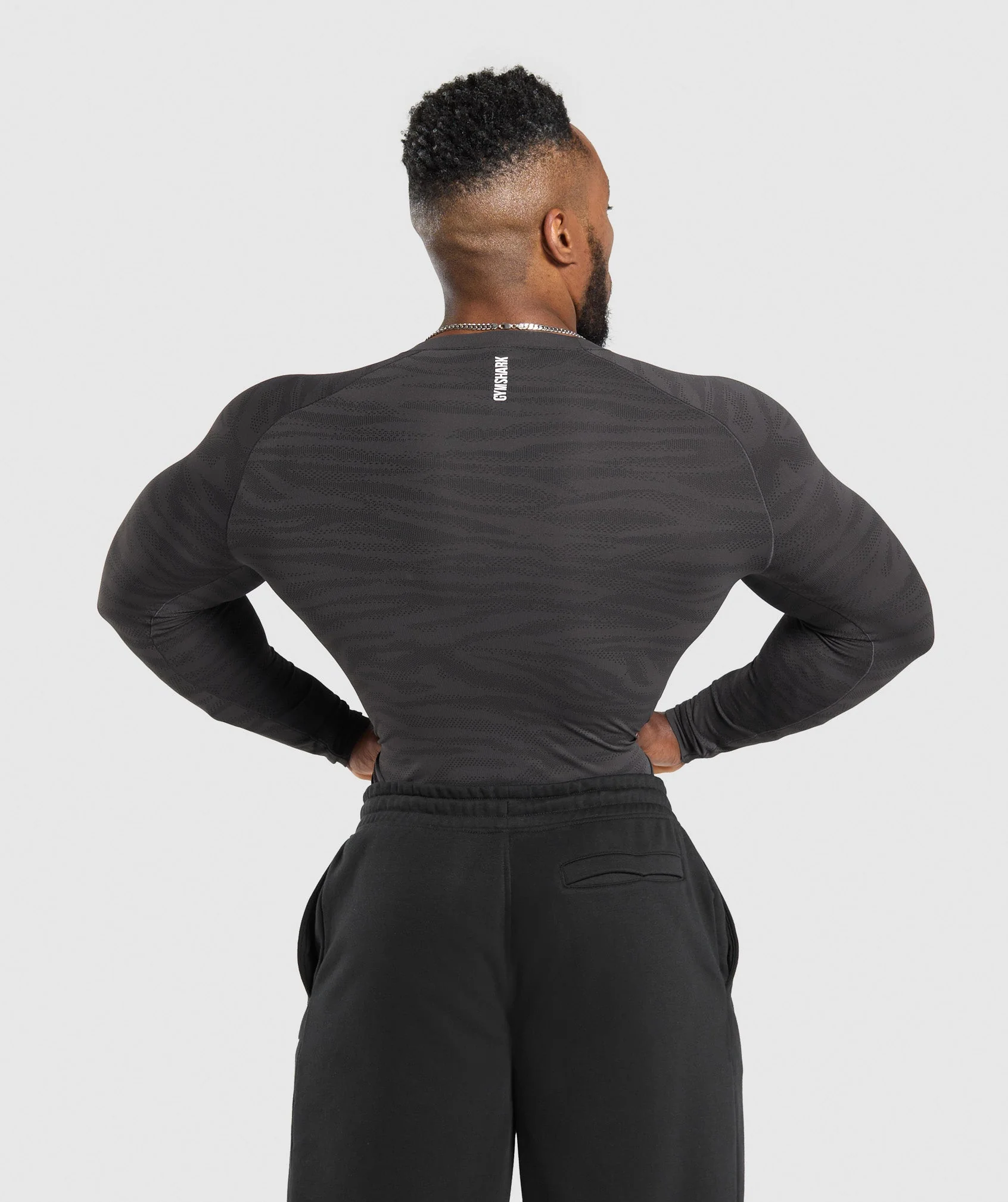 Gymshark Geo Animal Seamless Long Sleeve T-Shirt - Onyx Grey/Black - Image 3
