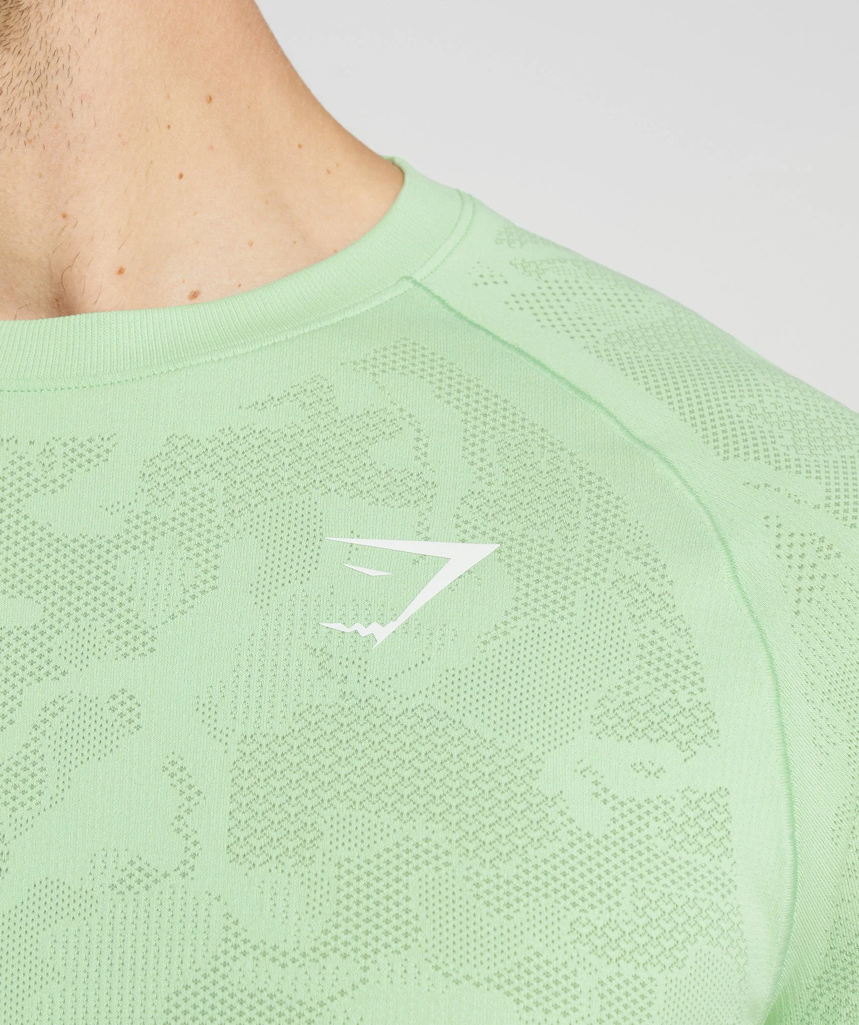 Gymshark Geo Seamless T-Shirt - Aloe Green/Tea Green - Image 6