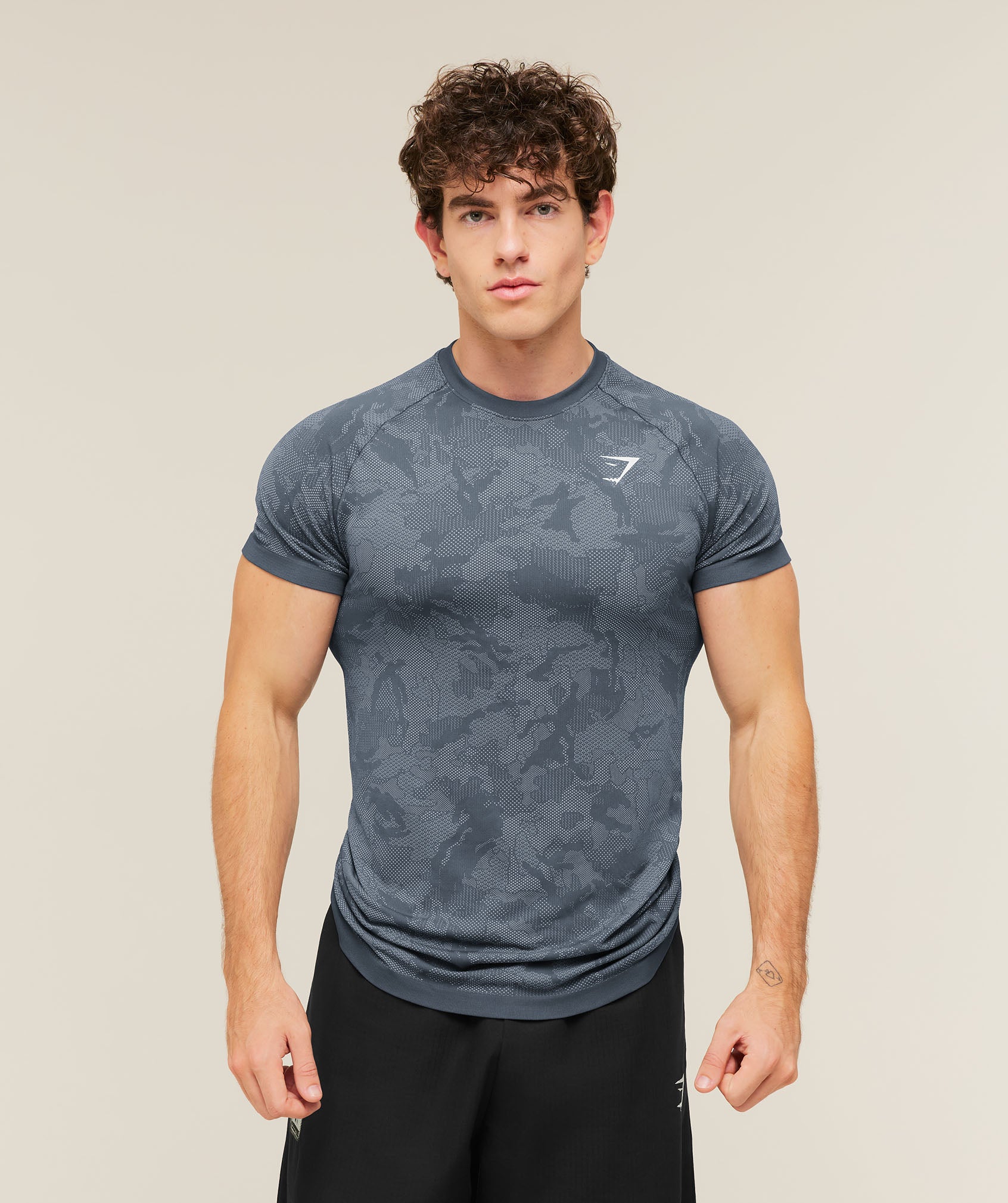 Gymshark Geo Seamless T-Shirt - Shadow Blue/Tranquil Blue