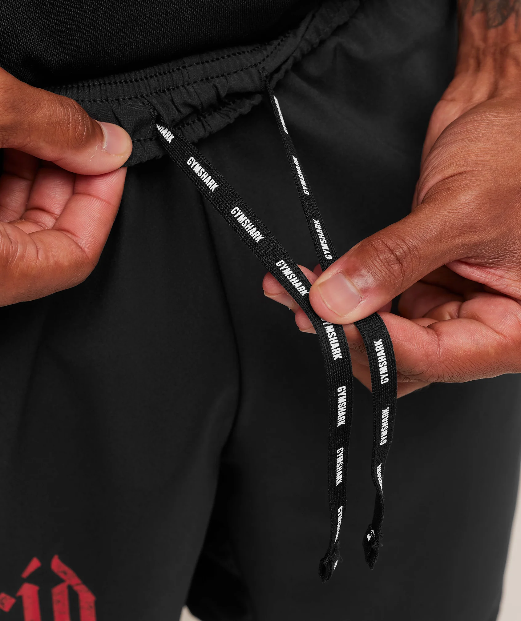 Gymshark Hybrid Graphic 7" Shorts - Black - Image 7