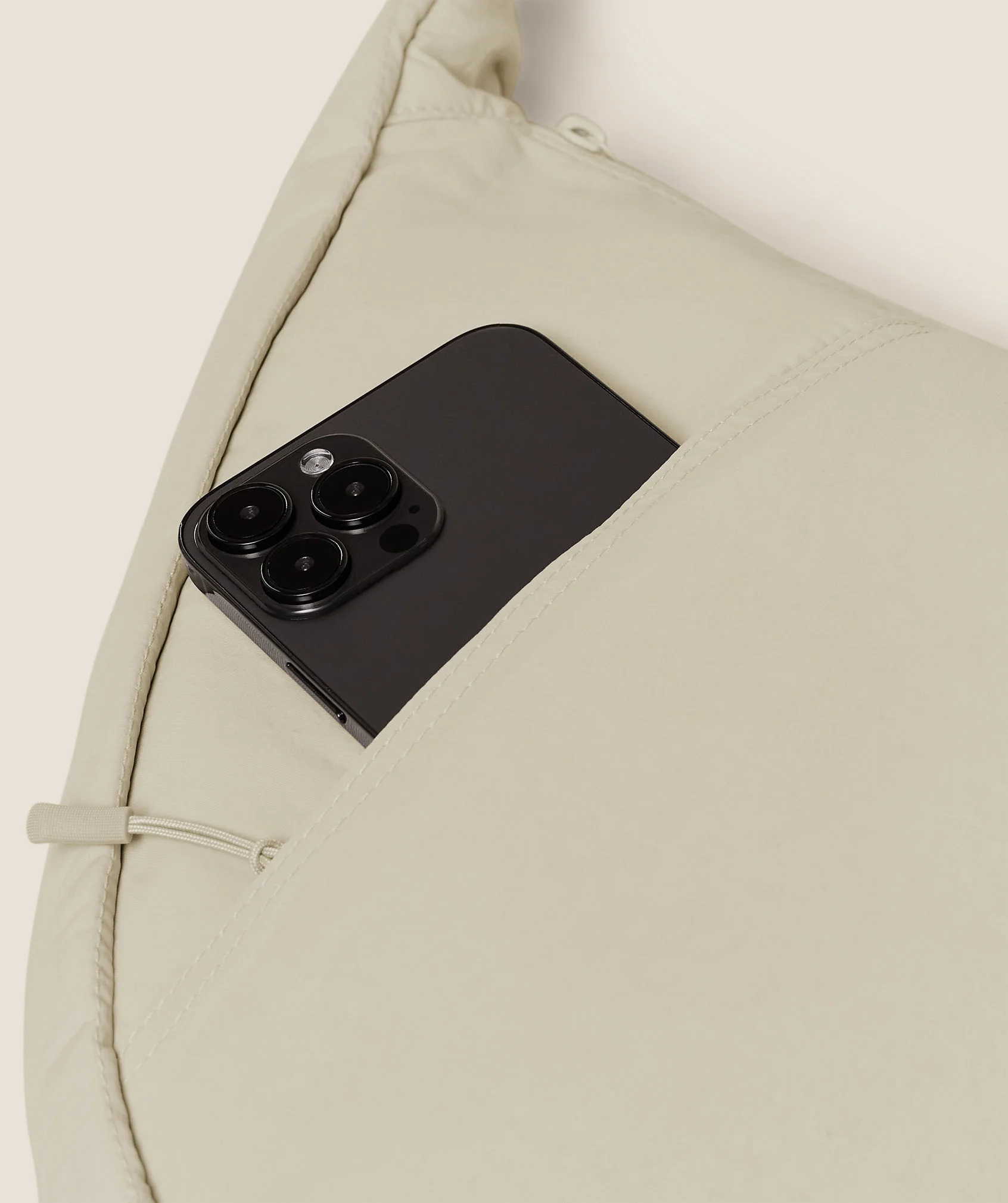 Gymshark Large Pleat Crossbody - Pebble Grey - Image 4