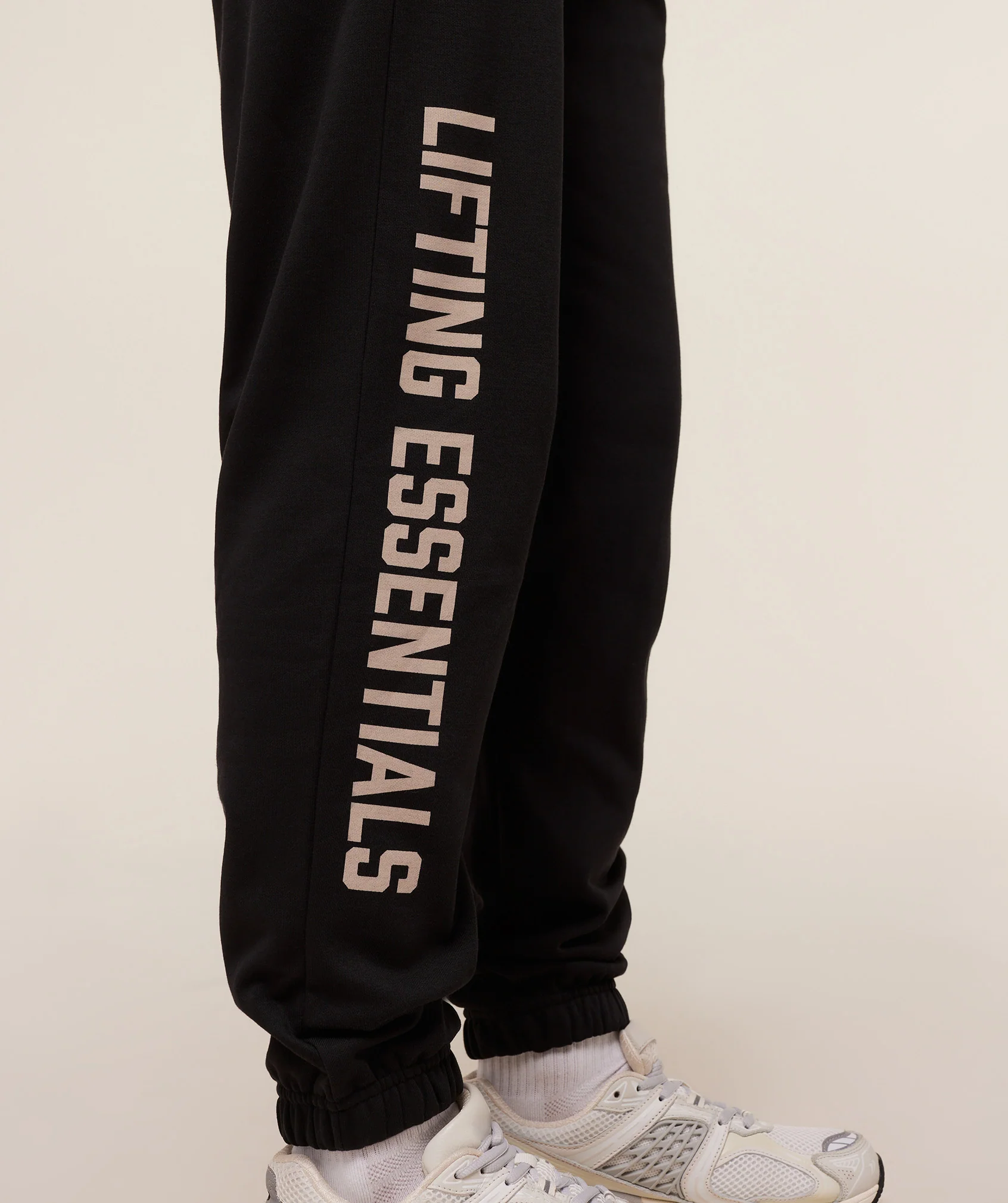 Gymshark Lifting Essentials Joggers - Black - Image 6