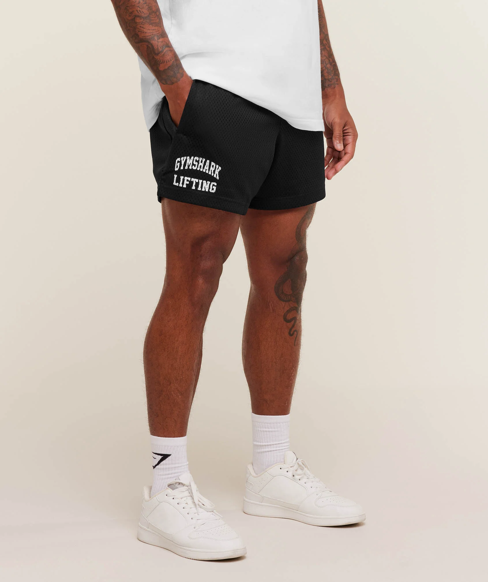 Gymshark Lifting Mesh 7" Shorts - Black - Image 3