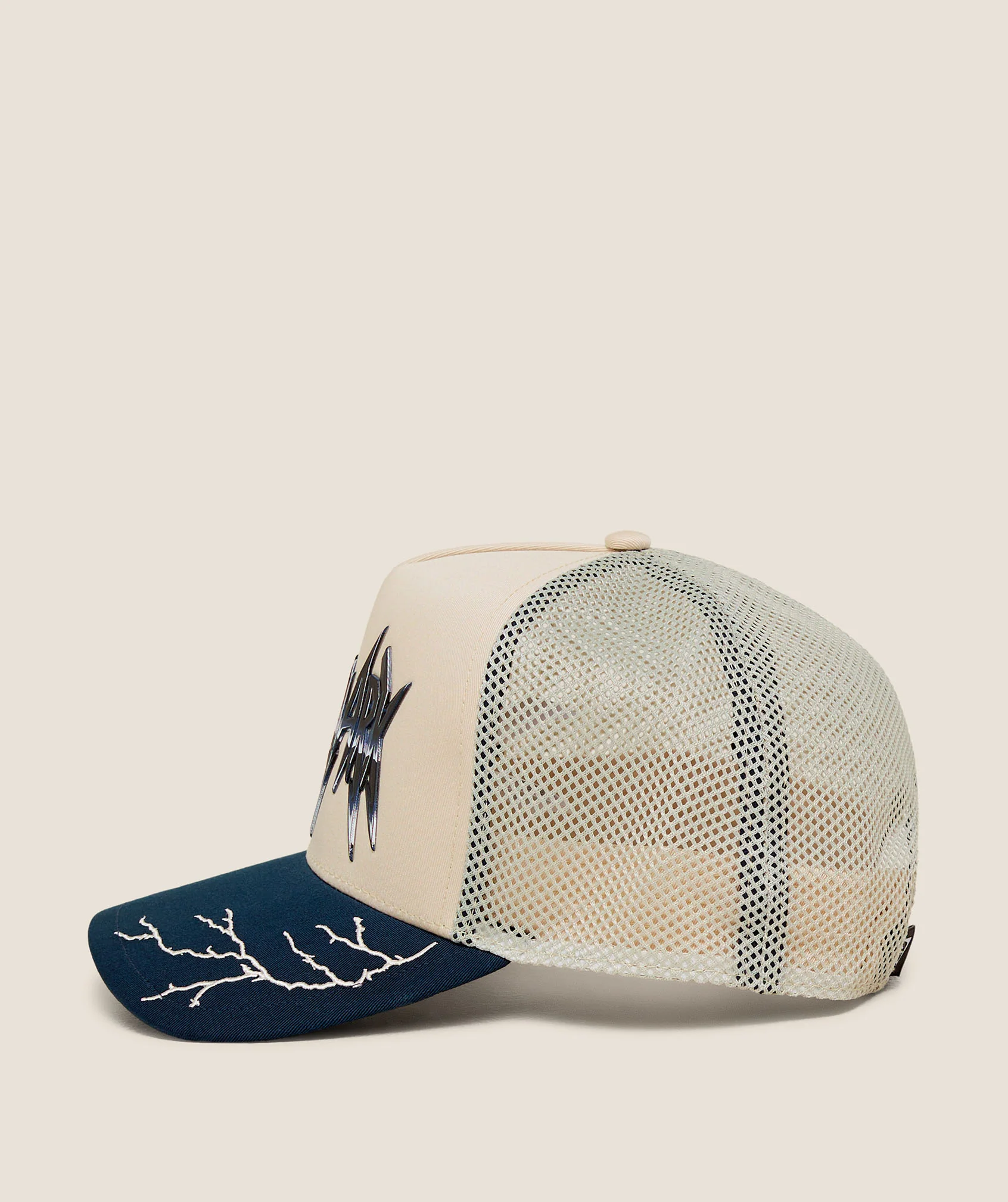 Gymshark Lightning Graphic Trucker Cap - Tinted White - Image 2