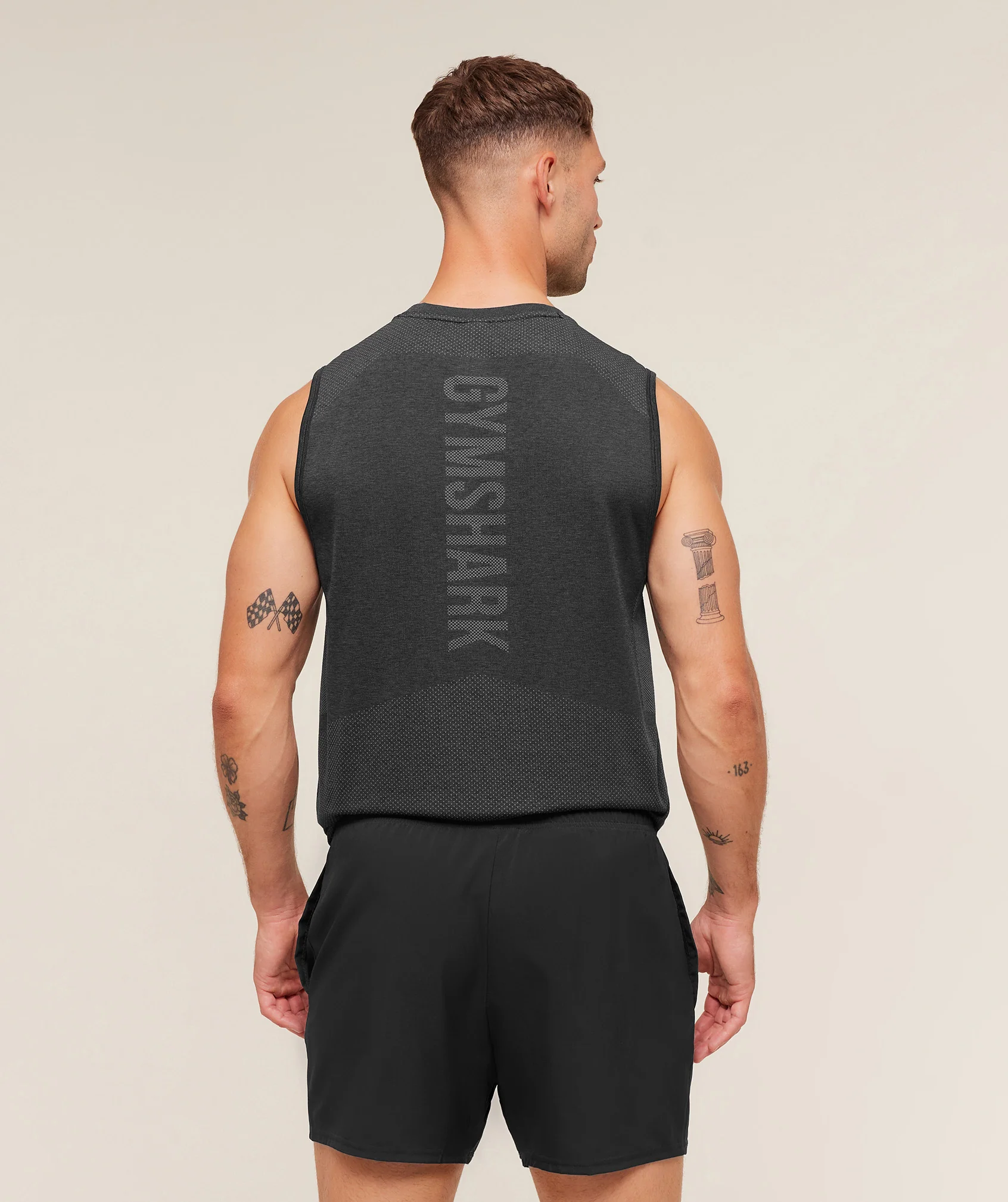Gymshark Lightweight Seamless Tank - Black/Silhouette Grey - Image 2