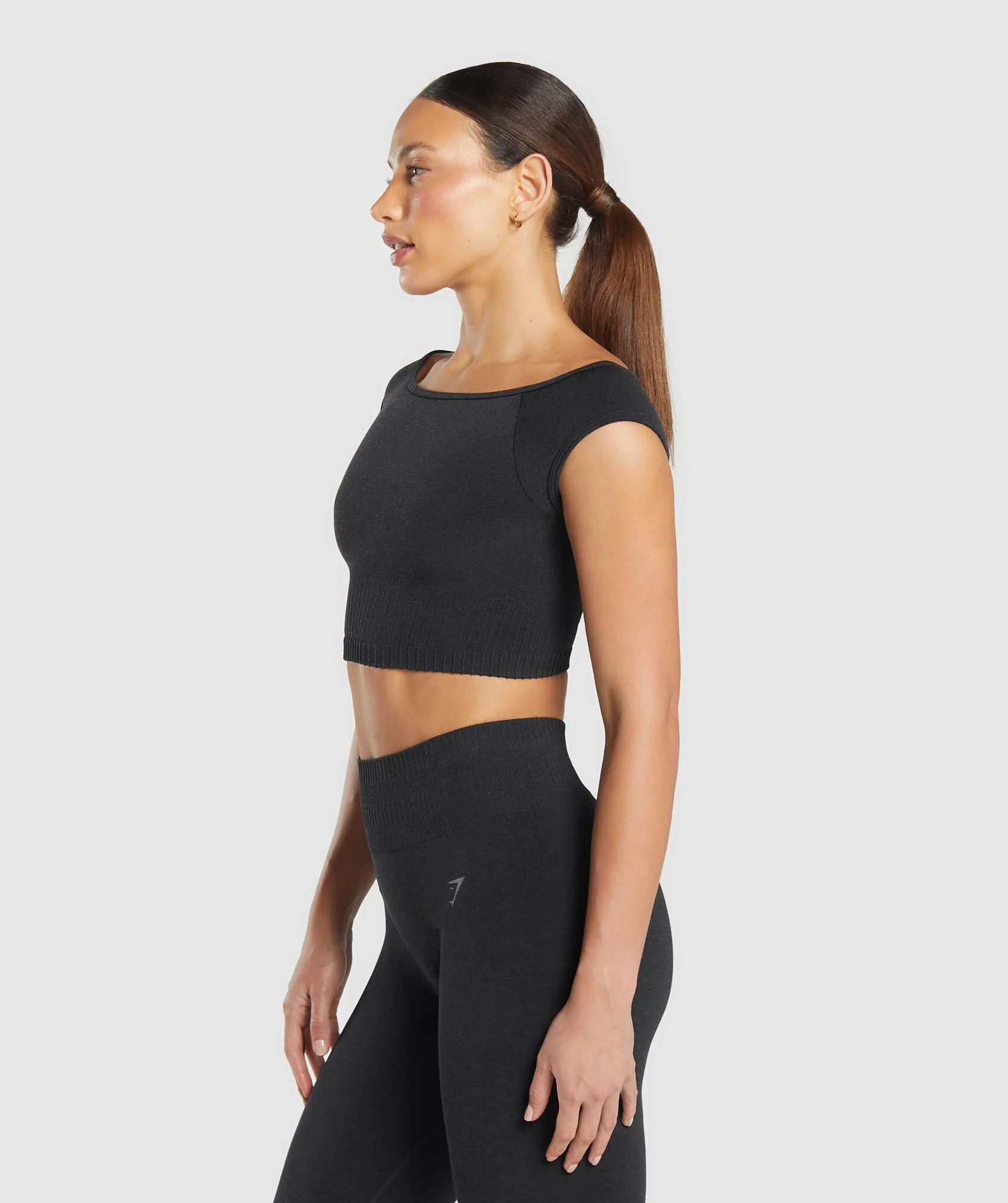 Gymshark Luxe Seamless Boat Neck Crop Top - Coal Marl - Image 4
