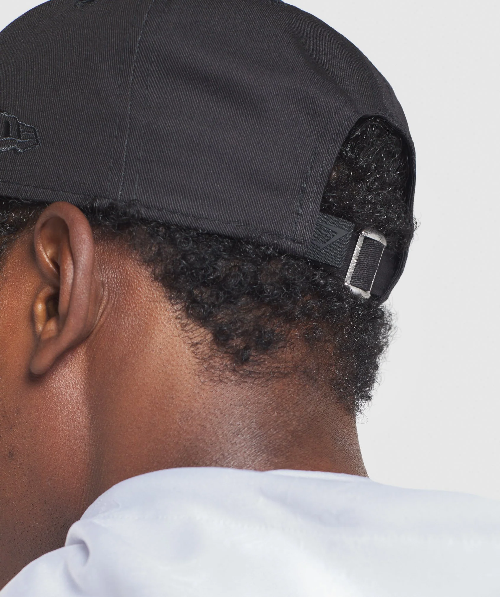 Gymshark New Era 9FORTY Adjustable - Black/Black - Image 6