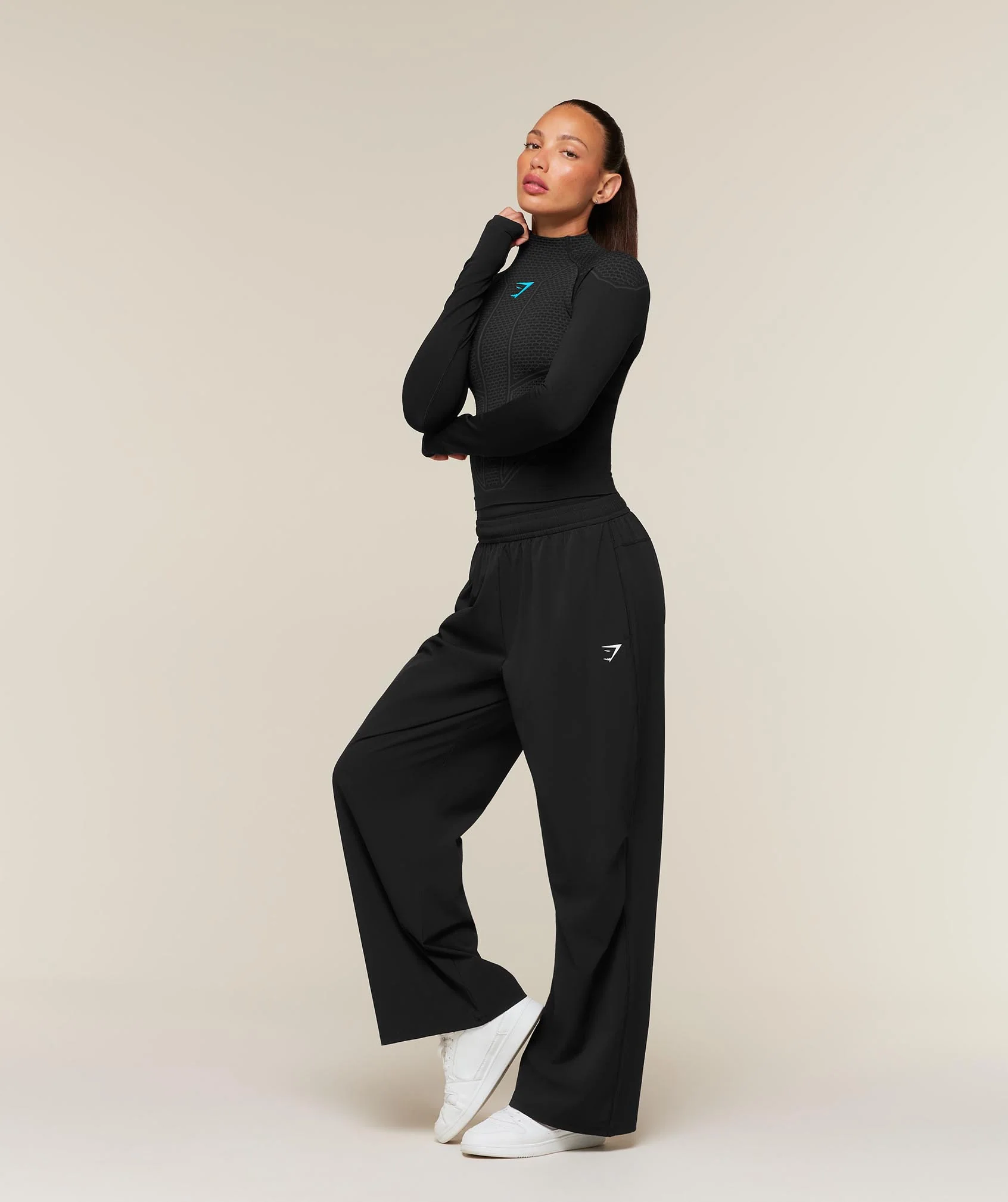 Gymshark Onyx V1 Long Sleeve Top - Black/Onyx Grey/Brand Blue - Image 6