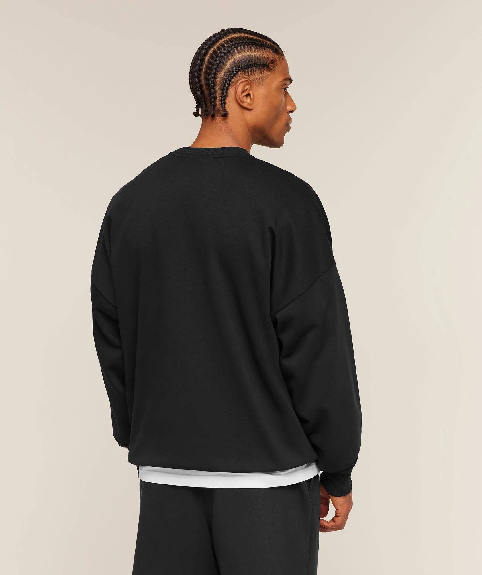 Gymshark Oversized Crest Crew - Black - Image 2