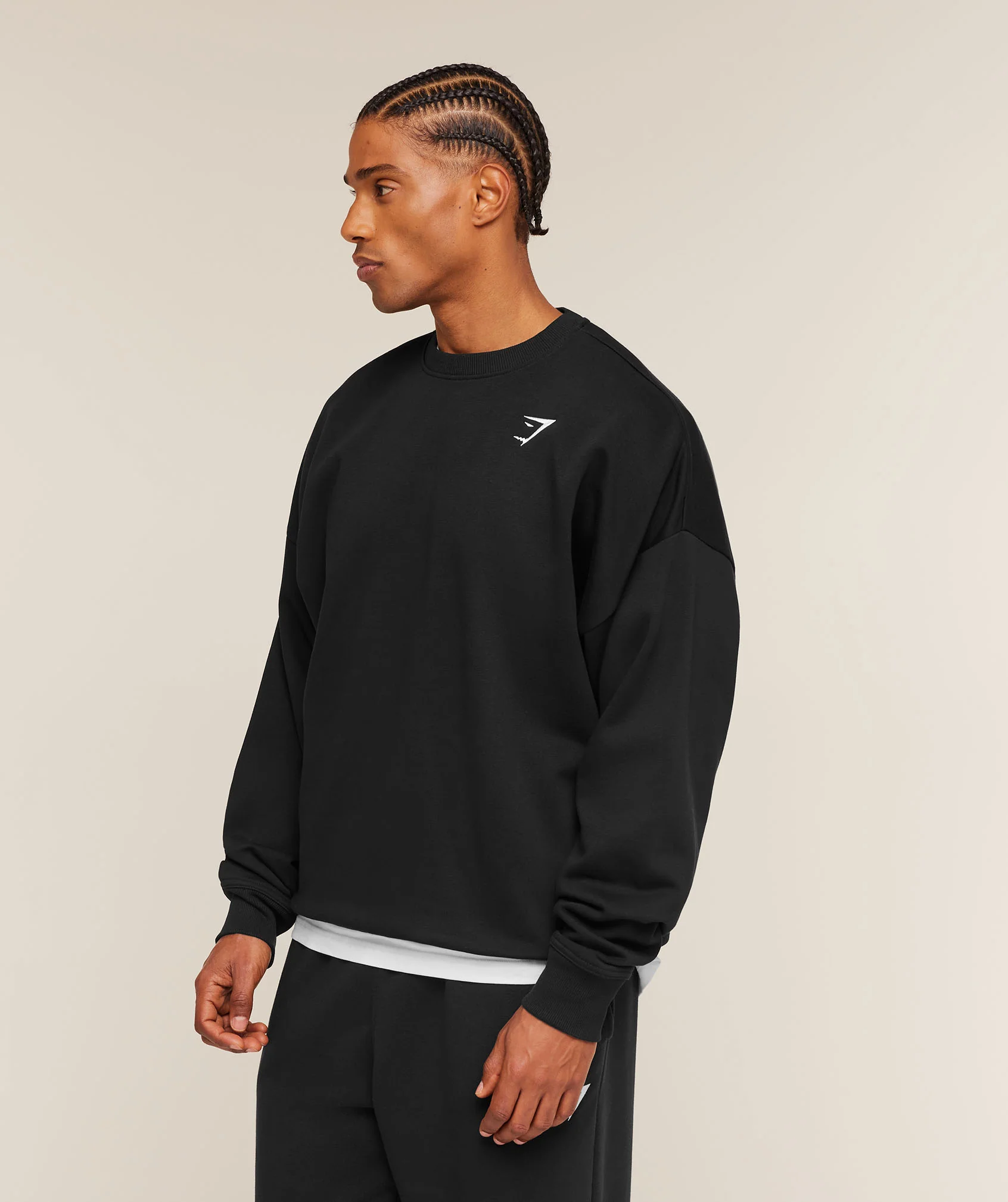 Gymshark Oversized Crest Crew - Black - Image 3