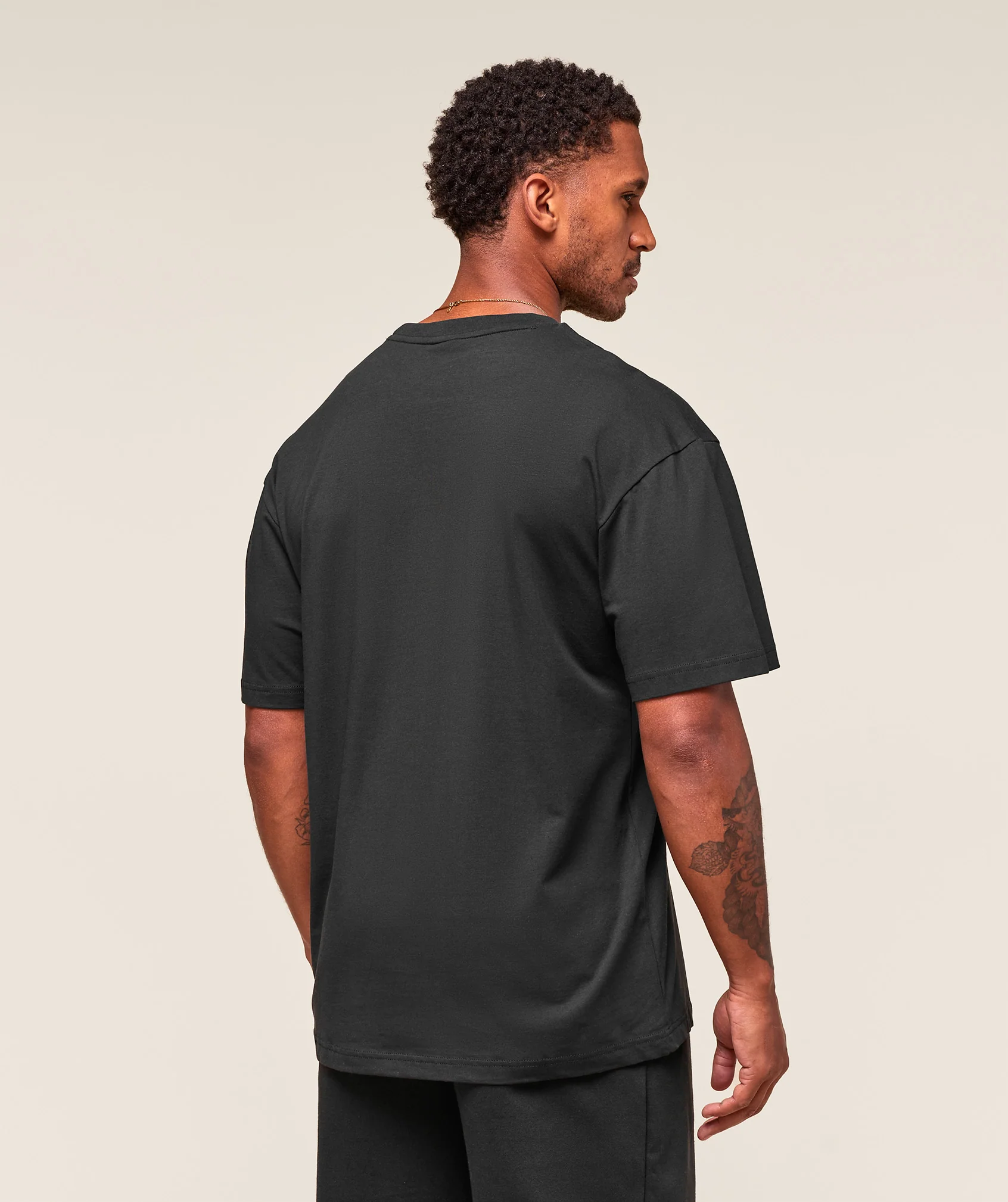 Gymshark Essential Oversized T-Shirt - Black - Image 2