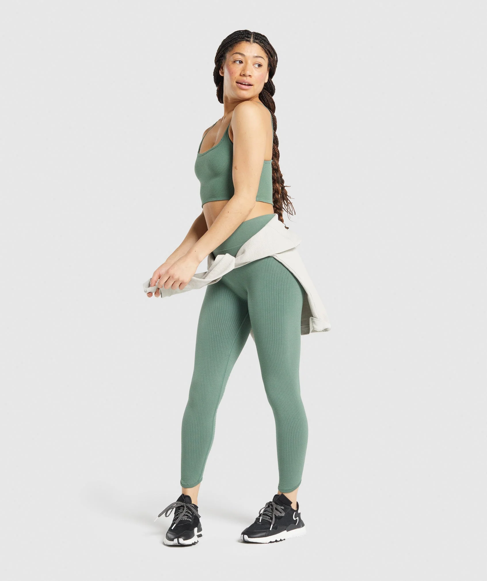 Gymshark Pause Seamless Bralette - Green - Image 4