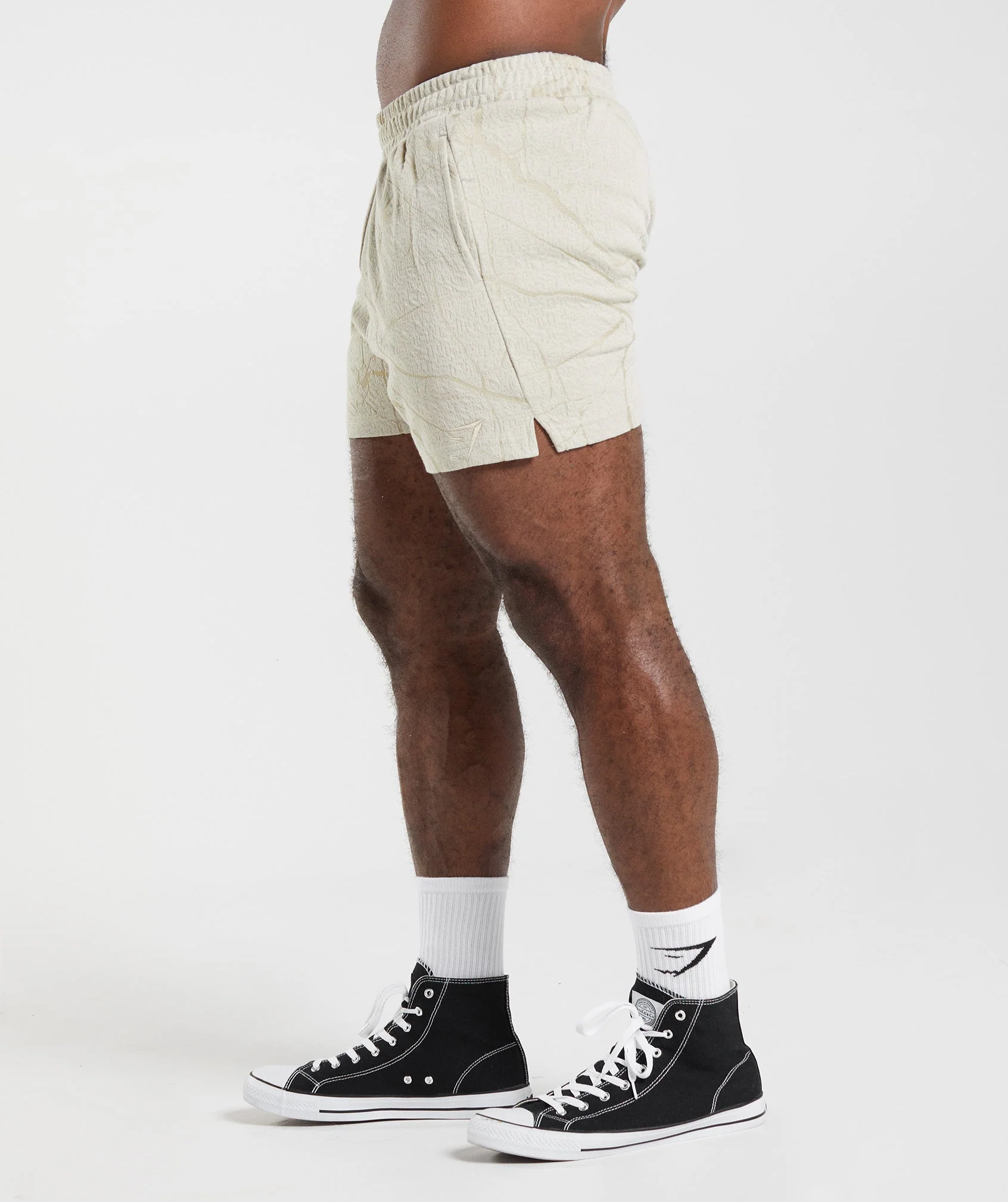 Gymshark Power 5" Short - Pebble Grey Print - Image 4