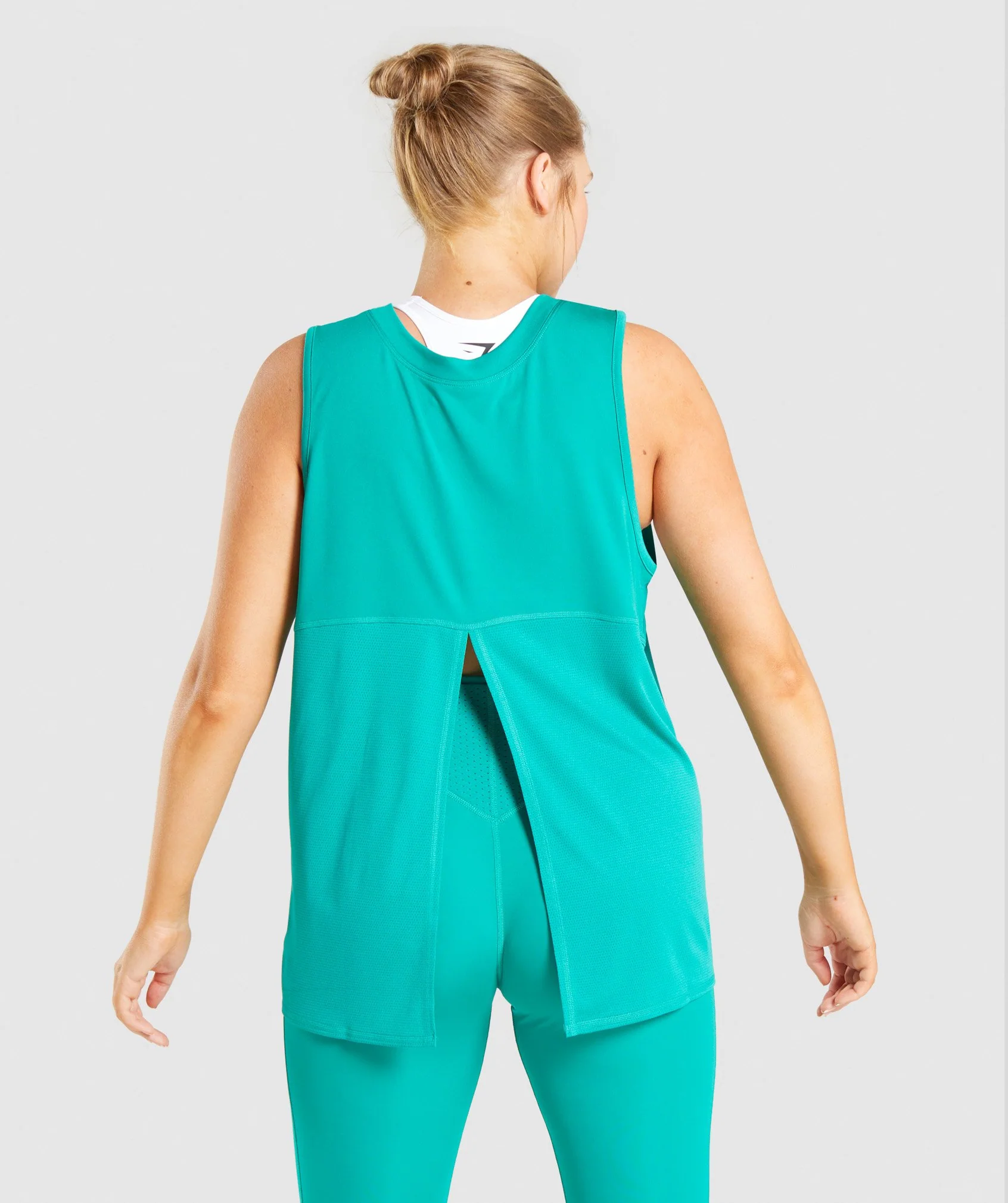 Gymshark Pulse Tank - Green - Image 2