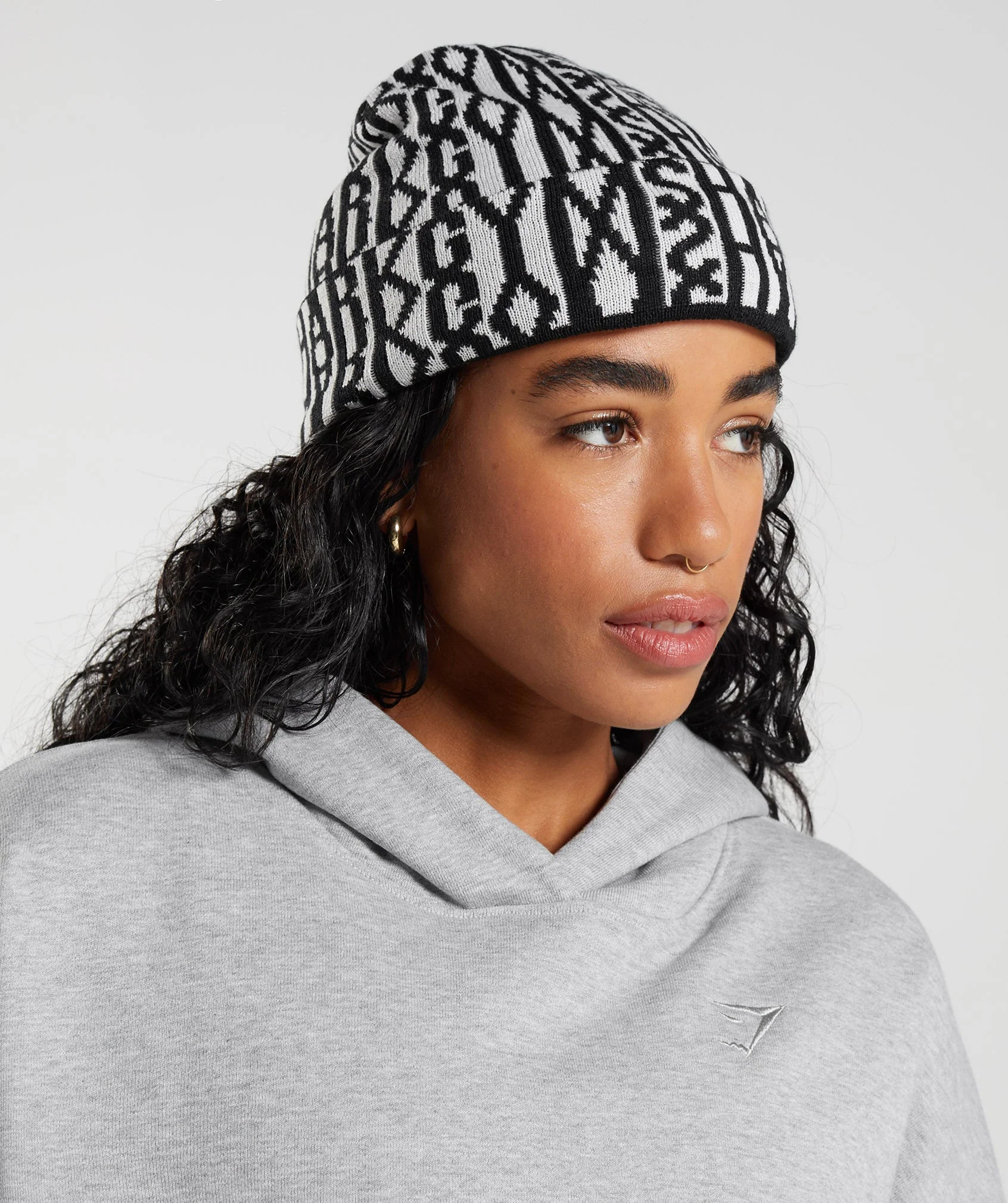Gymshark Reversable Jacquard Beanie - Black/White - Image 3