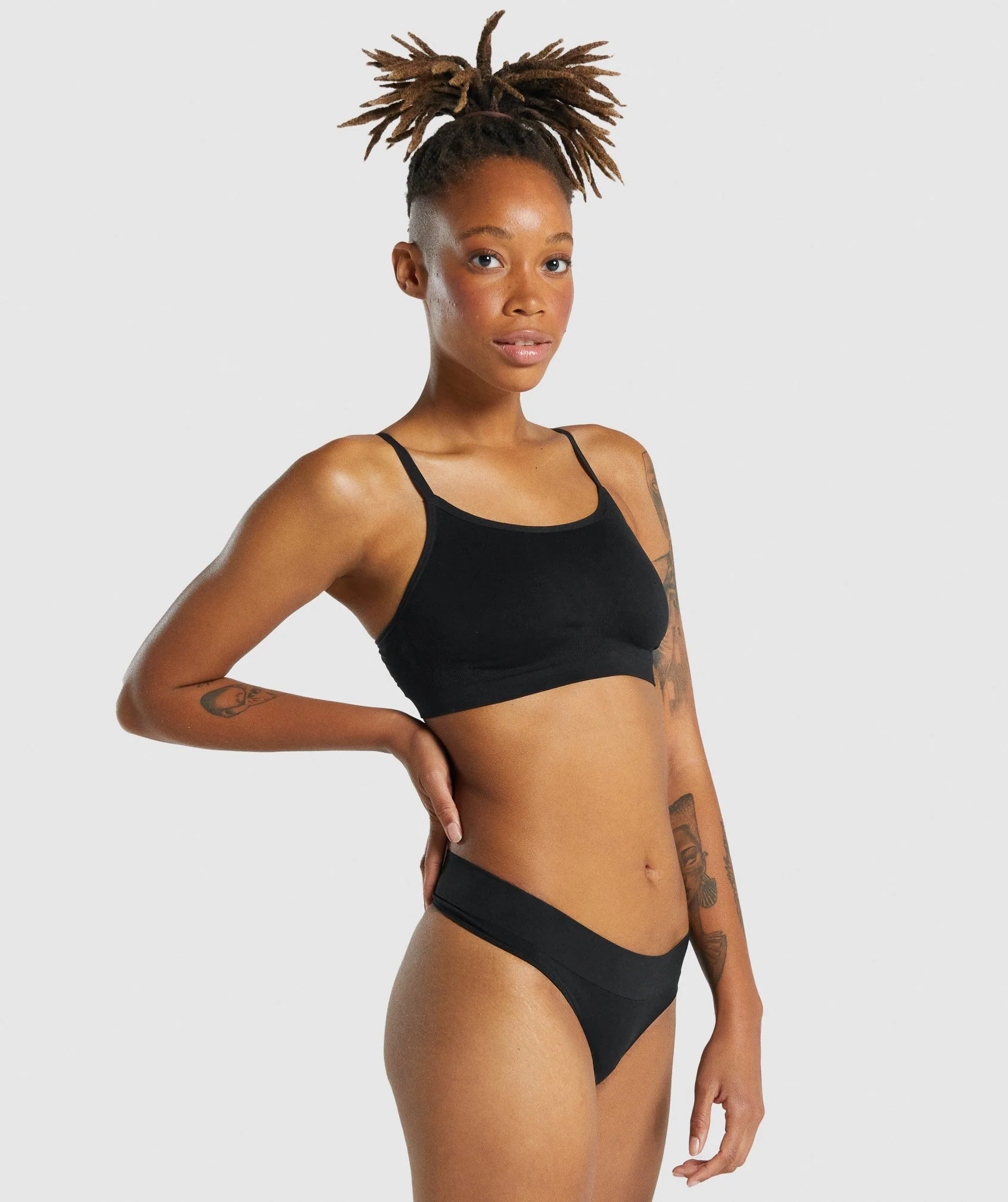 Gymshark Seamless Scoop Neck Bralette- Black - Image 3