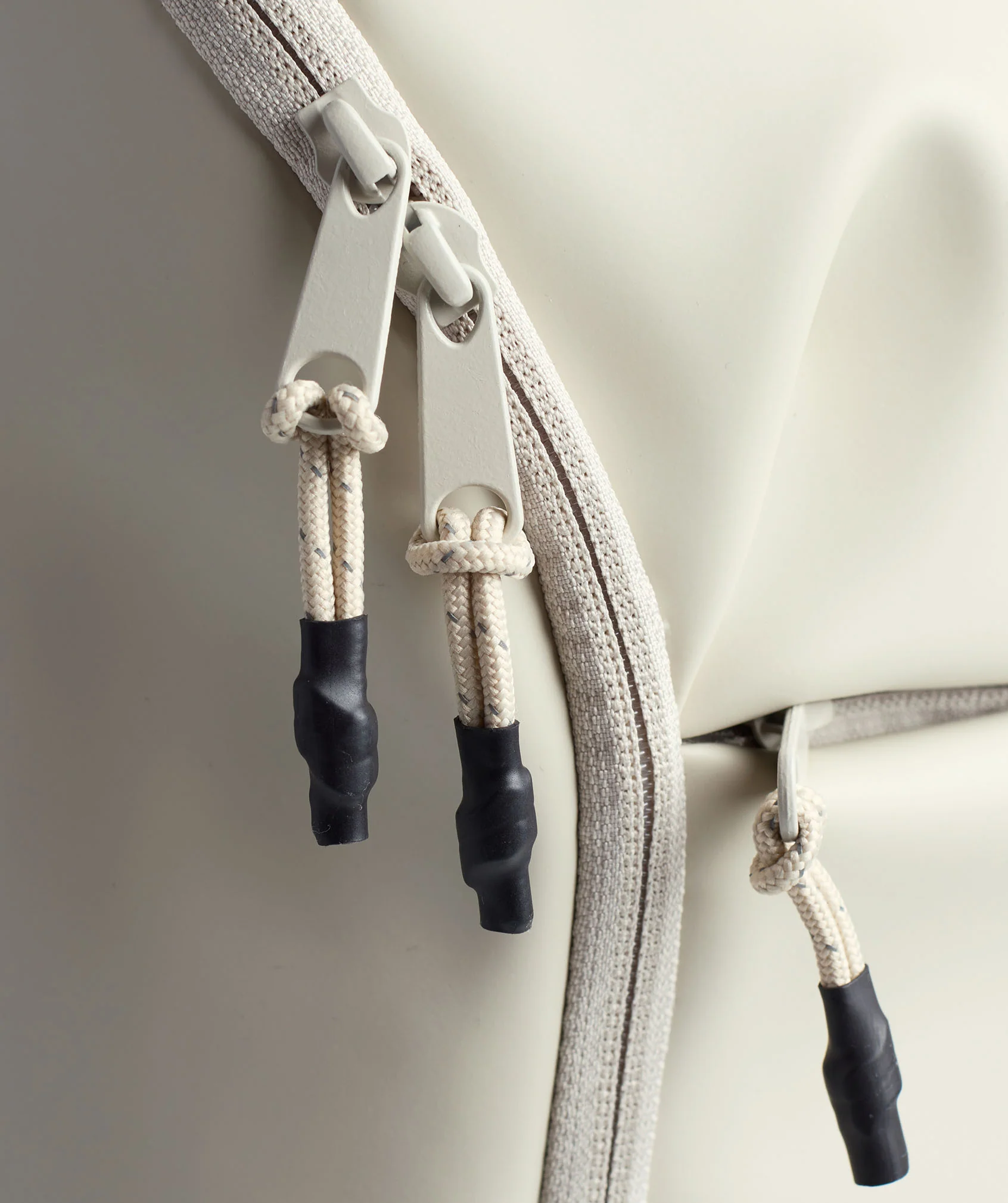 Gymshark Sleek Backpack - Pebble Grey - Image 4