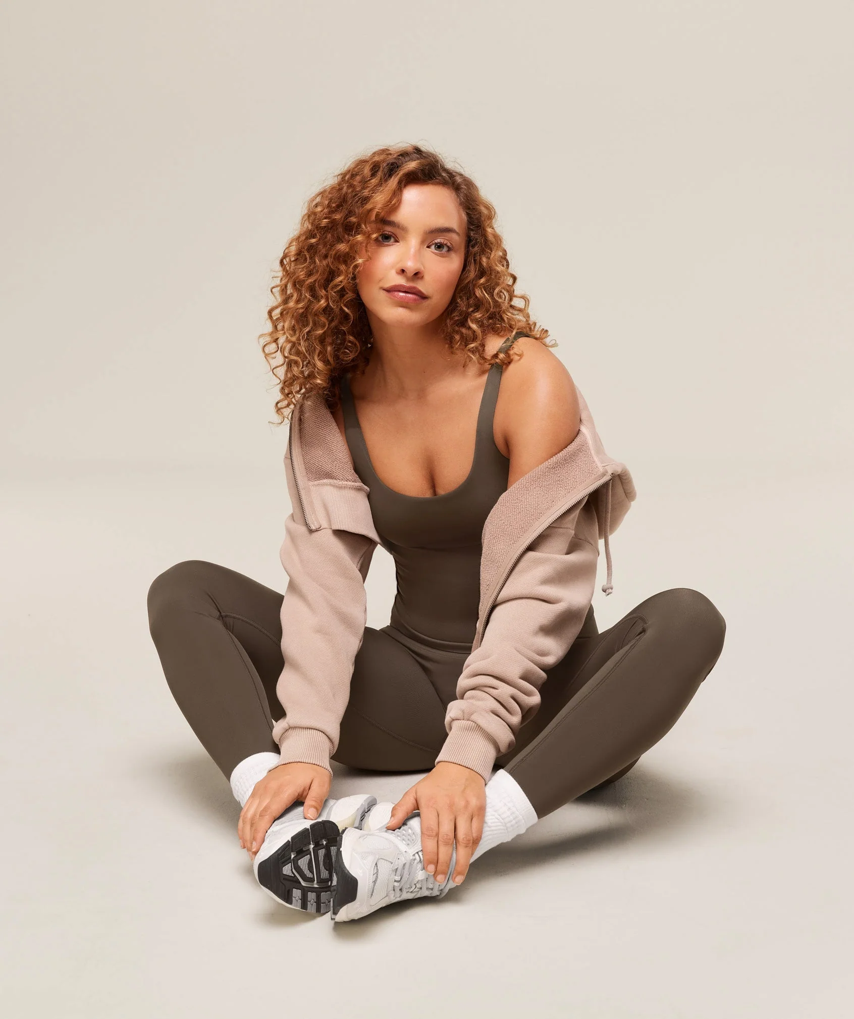 Gymshark Soft Sculpt Tank With Shelf - Walnut Brown - Image 9