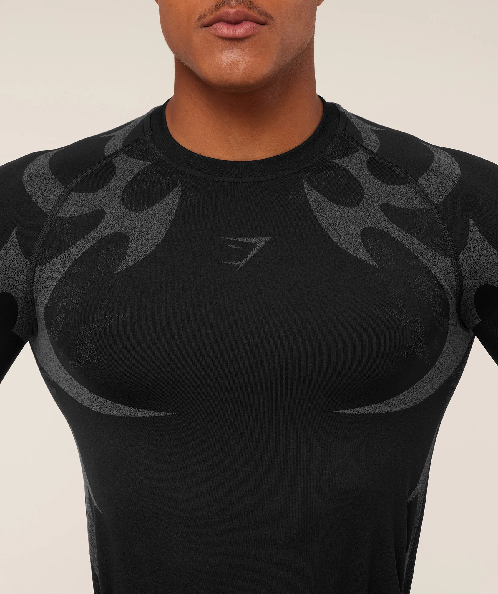 Gymshark Storm Seamless Long Sleeve T-Shirt - Black/Pitch Grey - Image 6