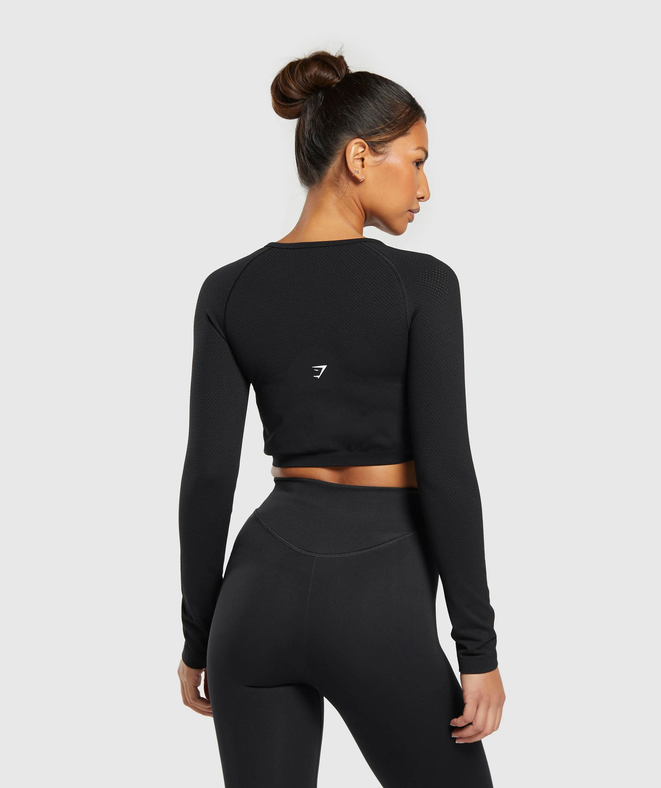 Gymshark Sweat Seamless Long Sleeve Zip Crop Top - Black - Image 2