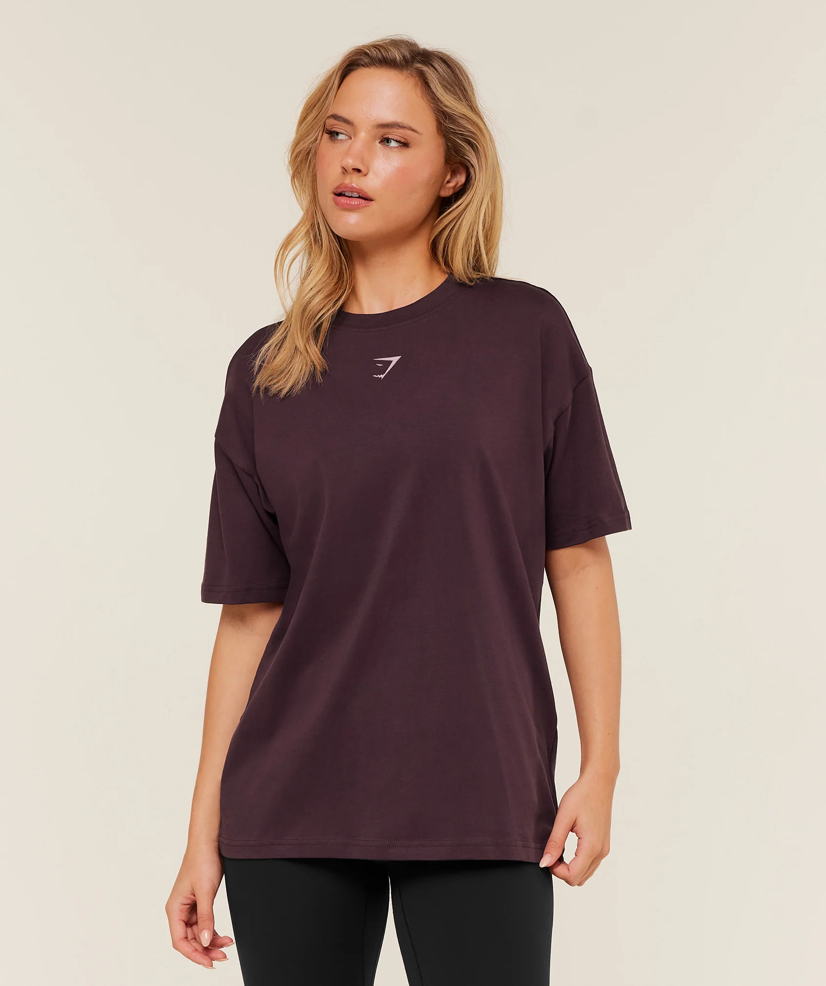Gymshark Trace Graphic Oversized T-Shirt - GS Cherry Purple - Image 2
