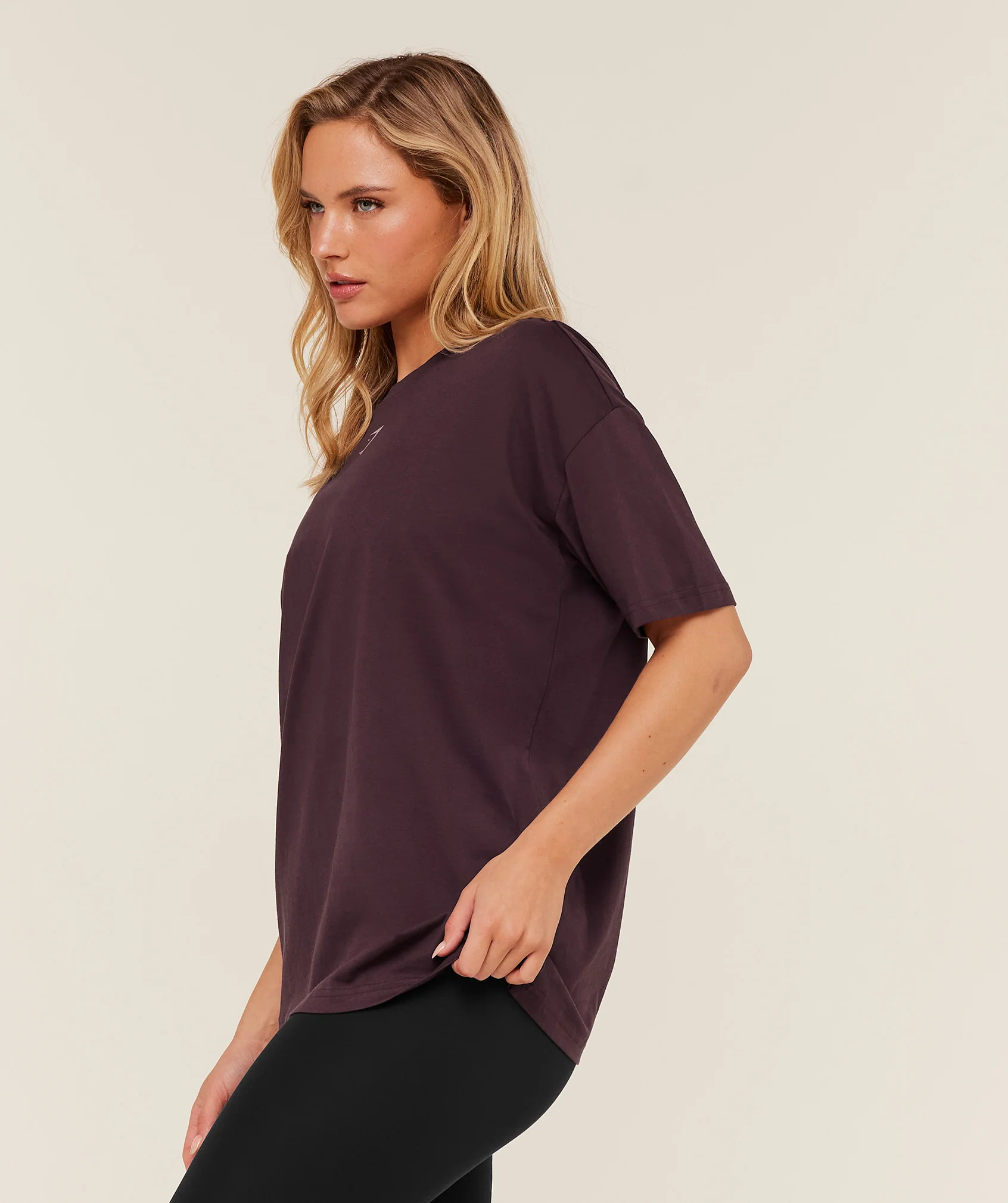 Gymshark Trace Graphic Oversized T-Shirt - GS Cherry Purple - Image 3