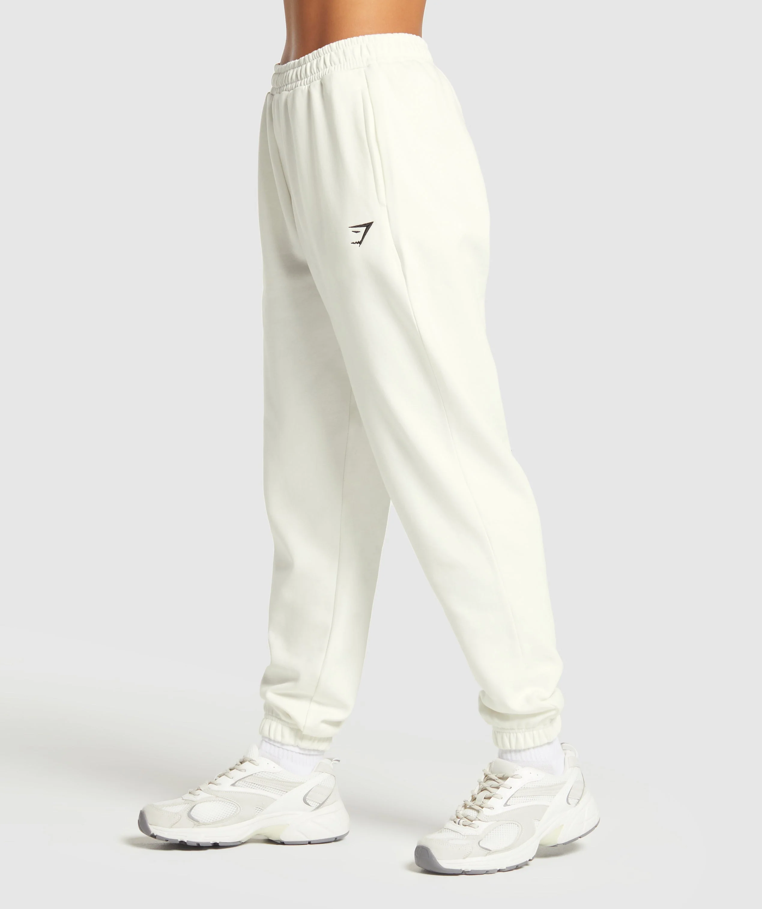 Gymshark Training Regular Fleece Joggers - Soft White - Image 3