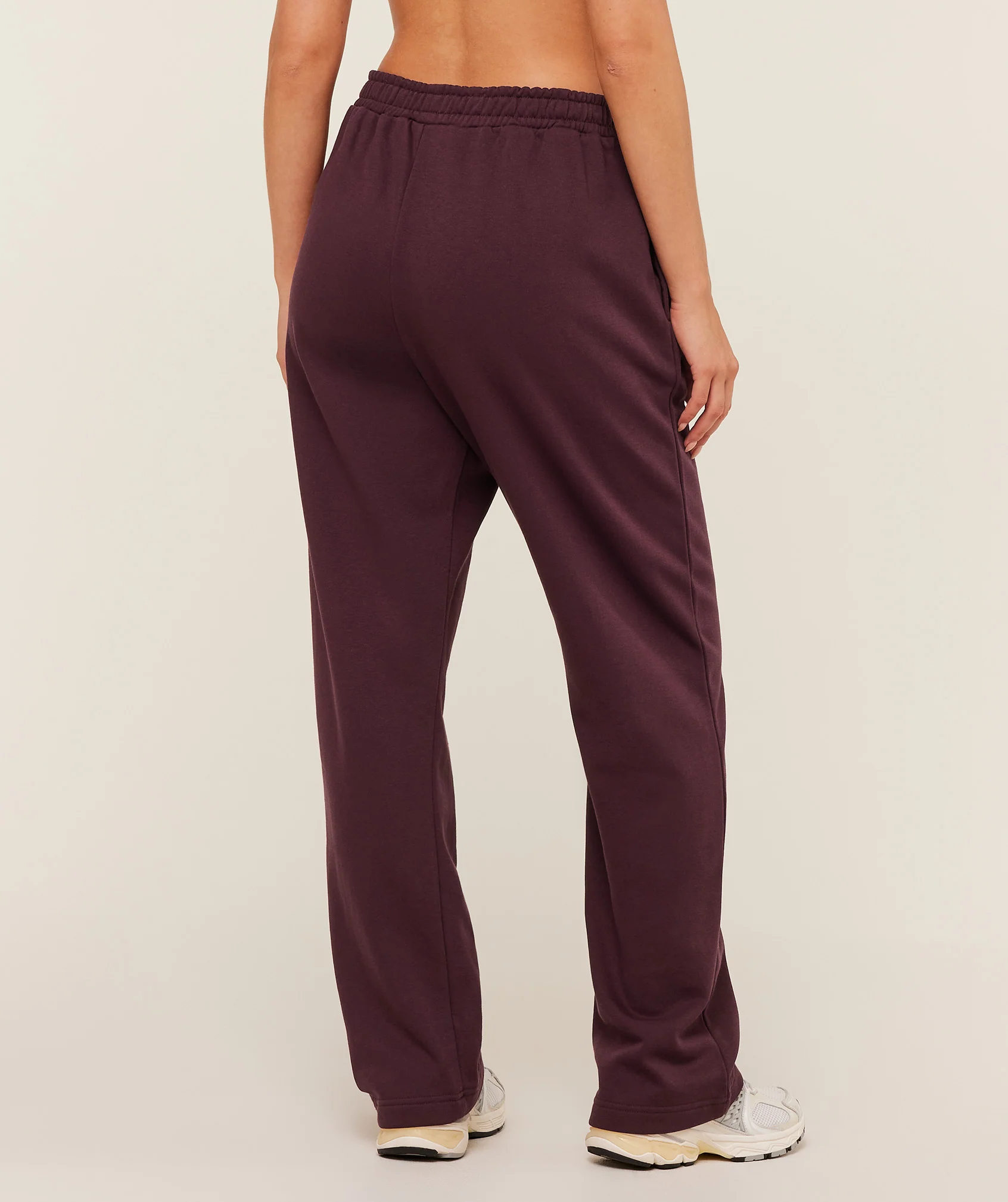 Gymshark Training Fleece Straight Leg Regular Joggers - GS Cherry Purple - Image 3