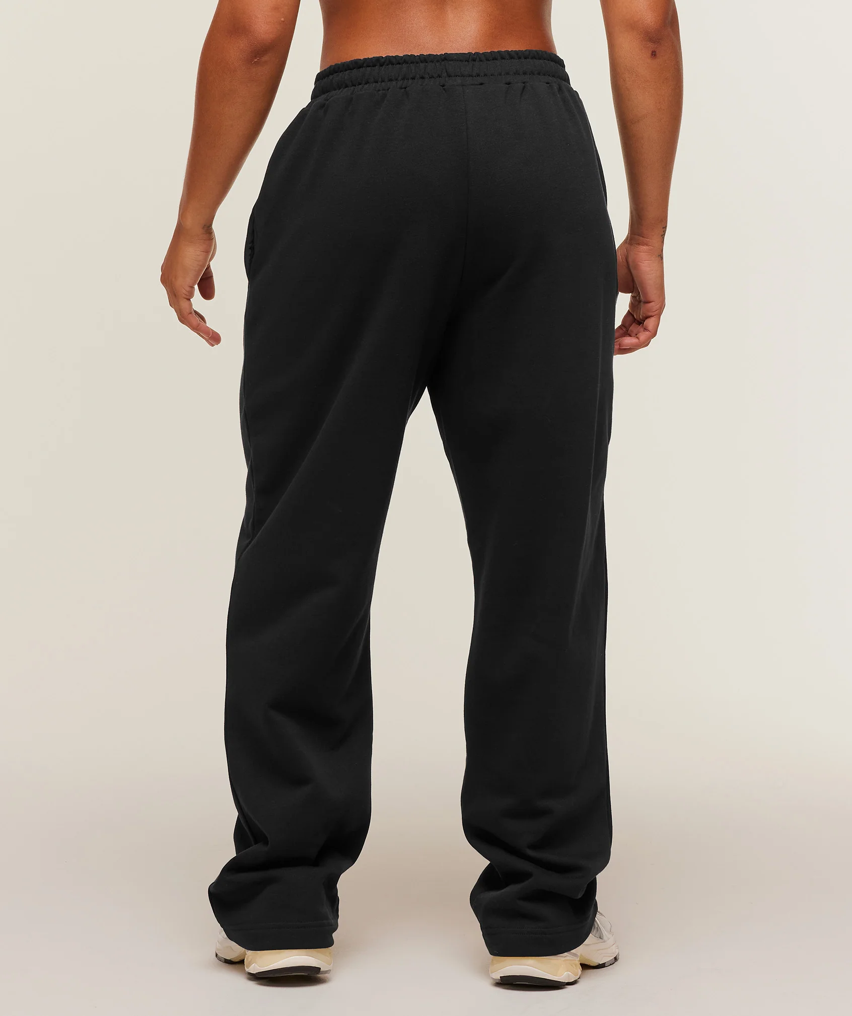 Gymshark Training Fleece Straight Leg Short Pants - Black - Image 2