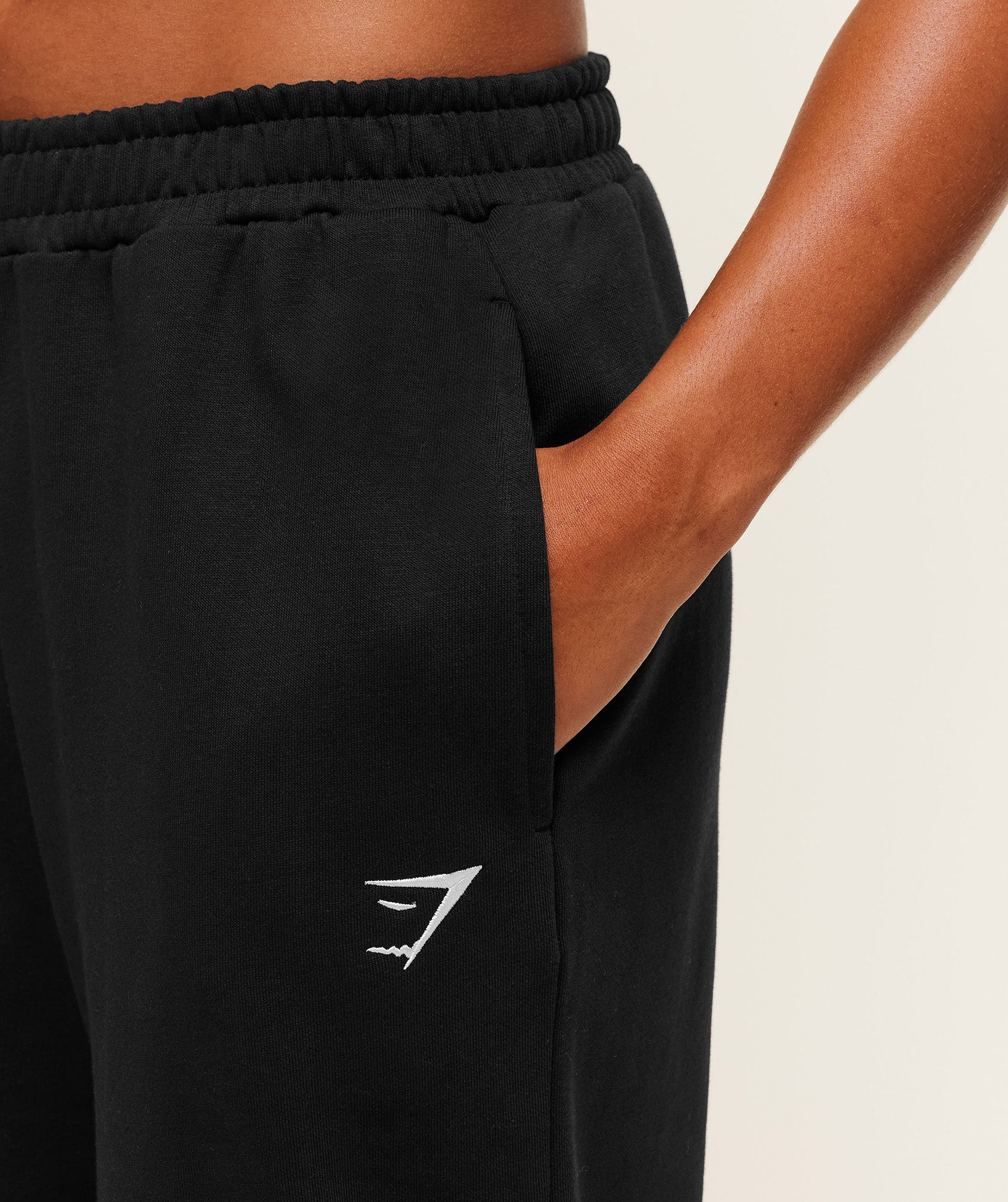 Gymshark Training Fleece Straight Leg Short Pants - Black - Image 4