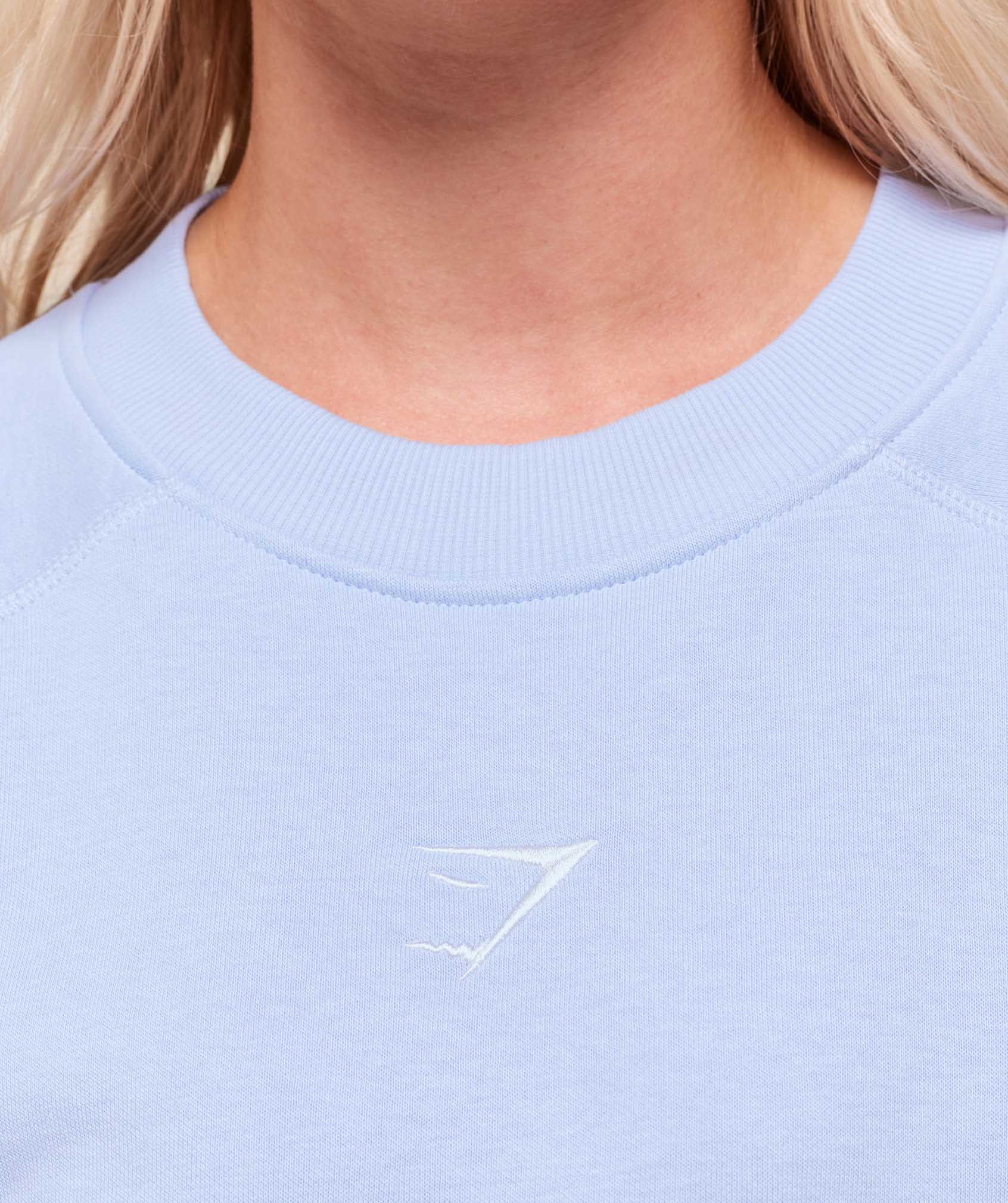 Gymshark Training Oversized Fleece Sweatshirt - Peri Blue - Image 4