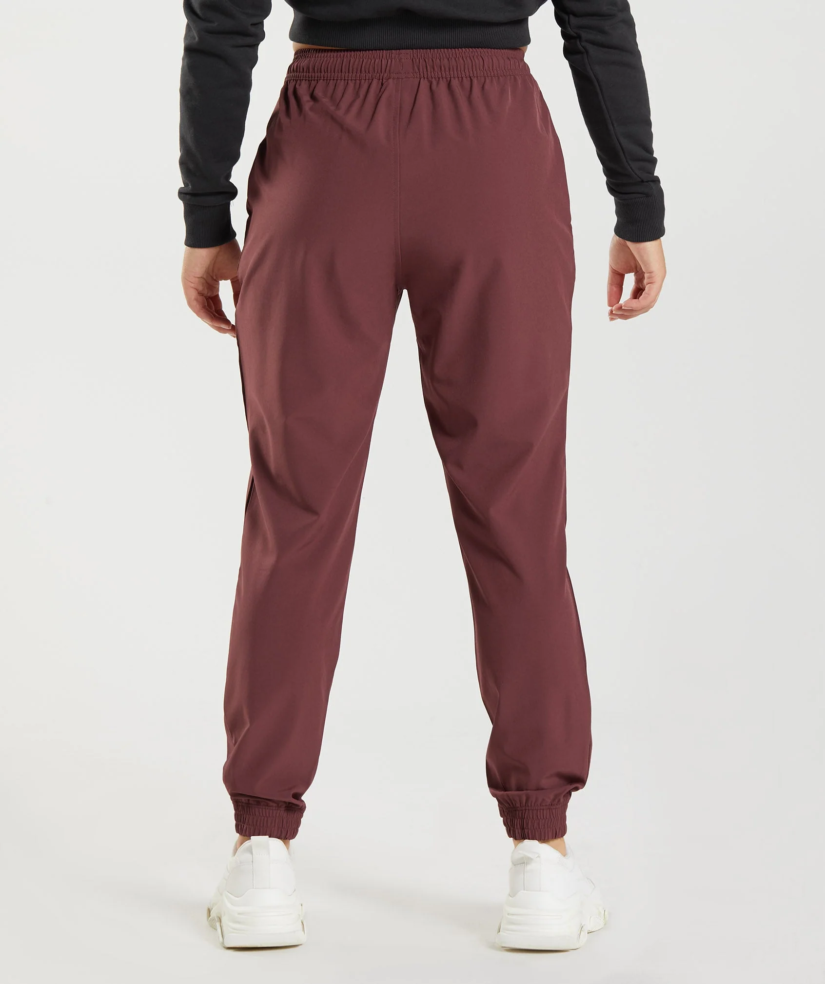 Gymshark Training Woven Joggers - Cherry Brown - Image 2