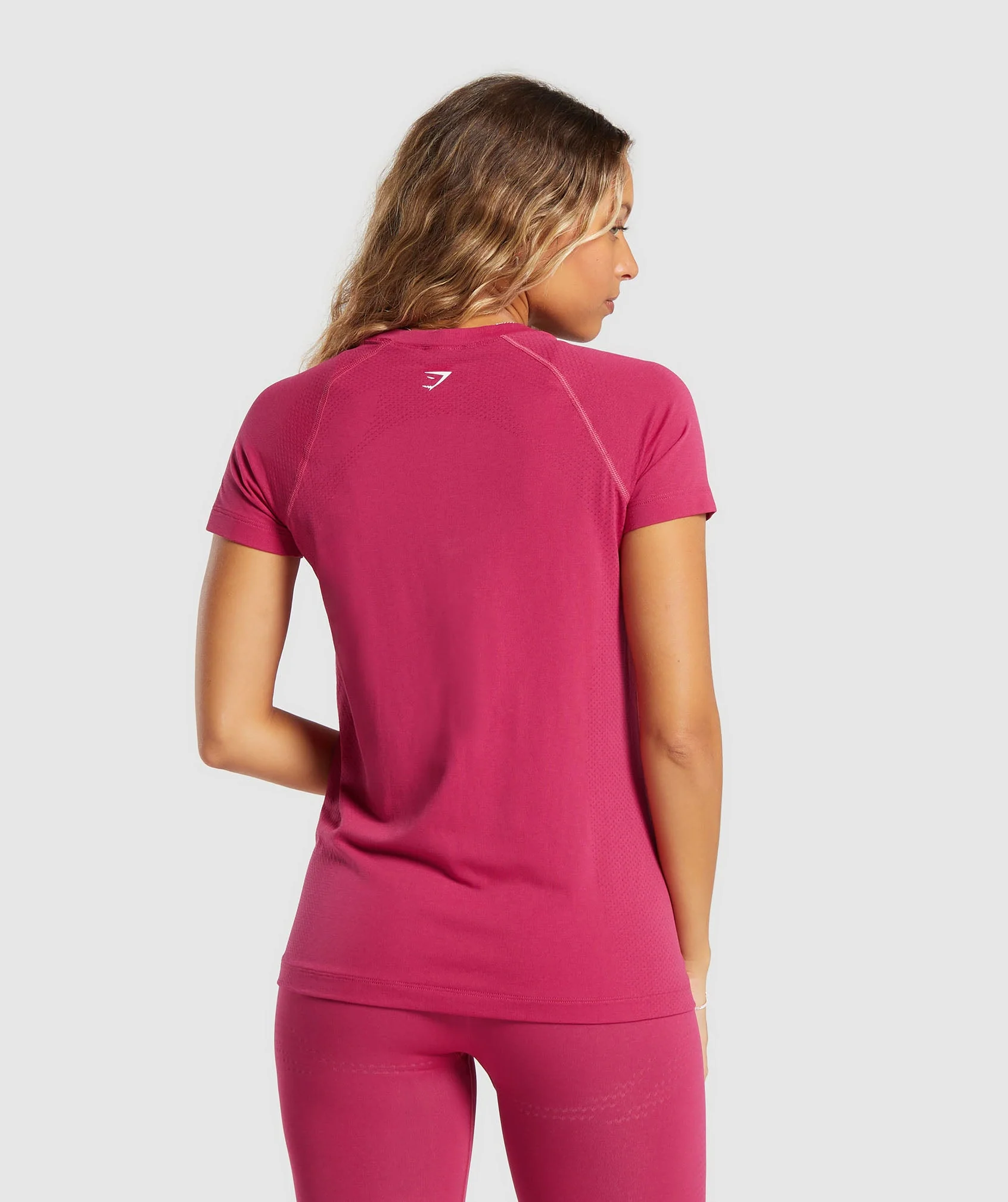 Gymshark Vital Seamless 2.0 Light T-Shirt - Vintage Pink Marl - Image 2