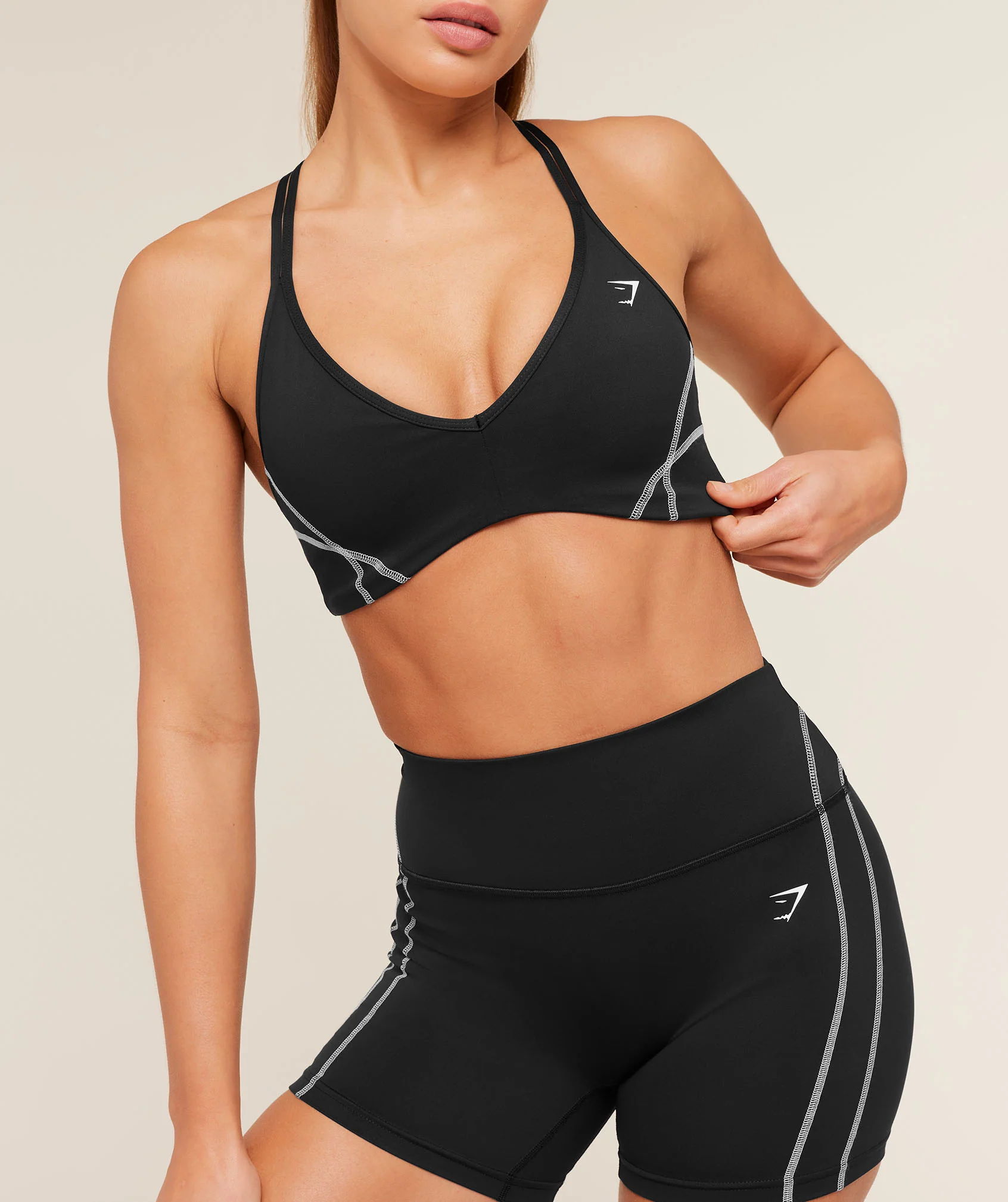 Gymshark Volt Light Support Sports Bra - Black/White - Image 5