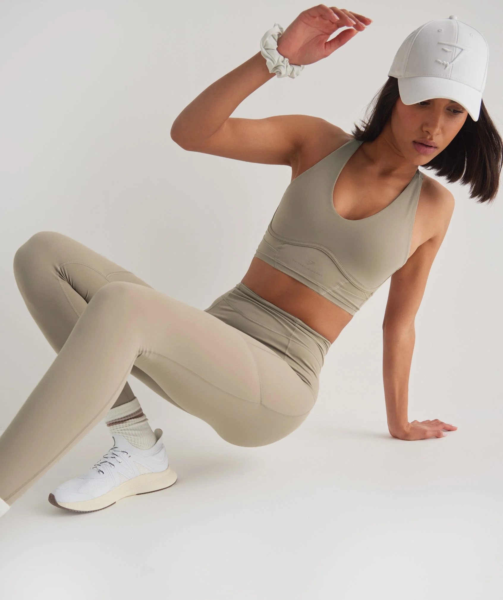 Gymshark Whitney Everyday Pocket Leggings - Cement Brown - Image 3