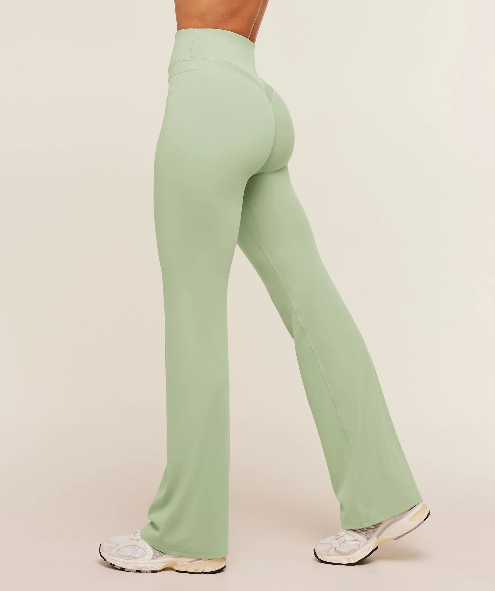 Gymshark Whitney Tall Flared Legging - Haze Green - Image 3