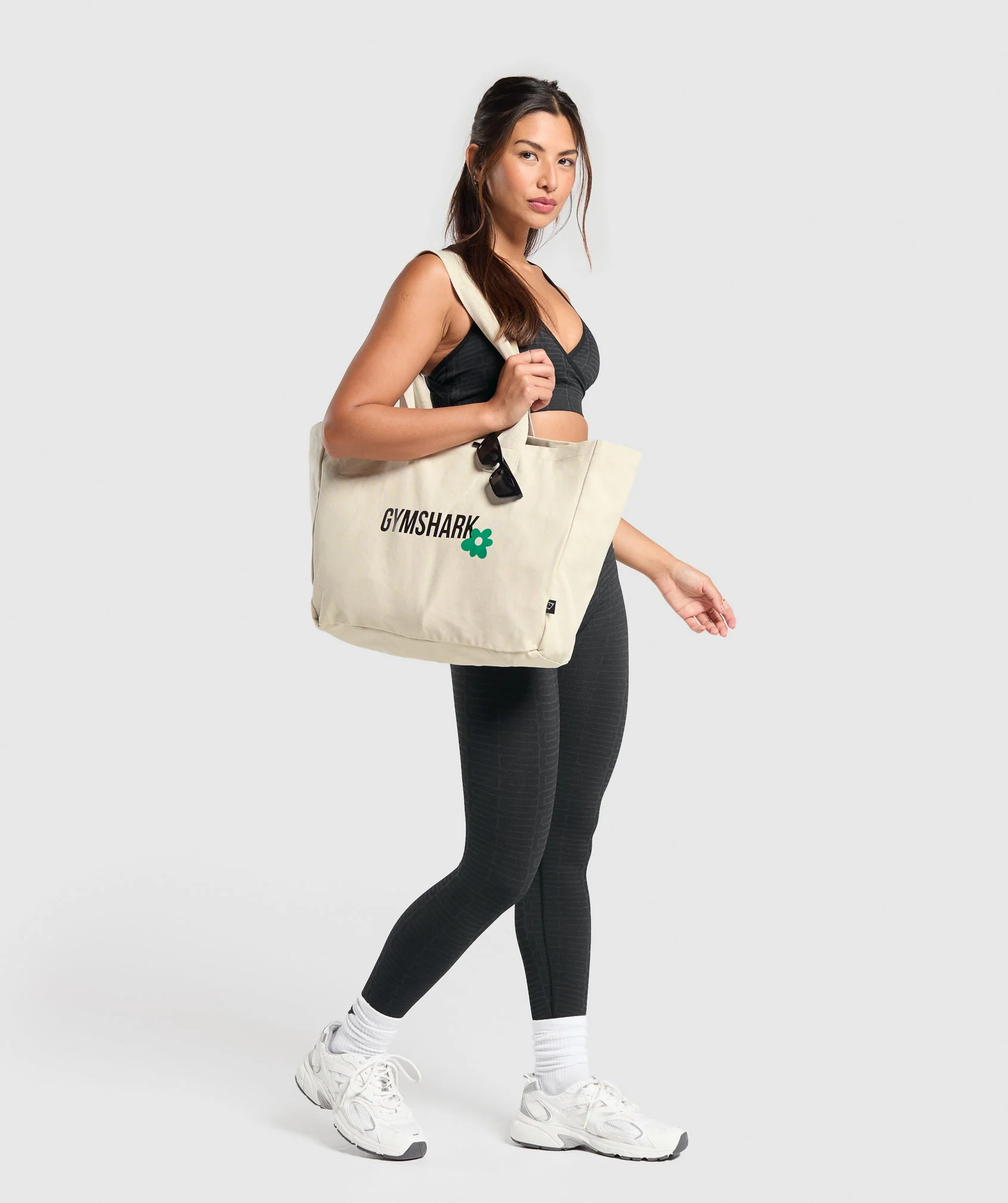 Gymshark Work For it Oversized Tote - Ecru White - Image 4